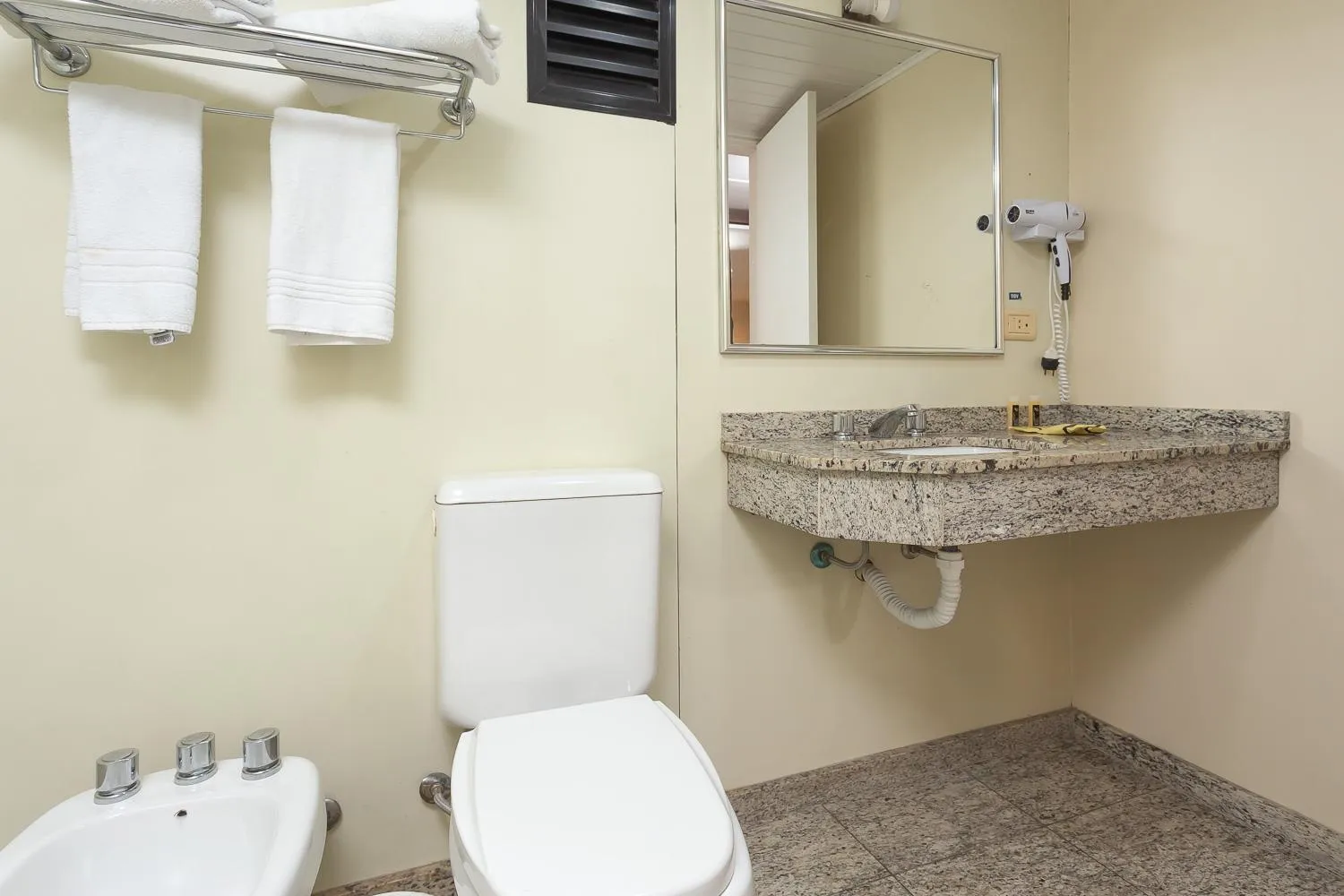 Roochelle Hotel by Nobile