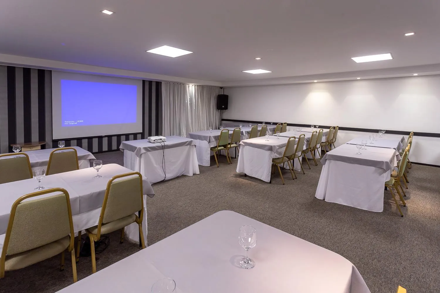 Roochelle Hotel by Nobile