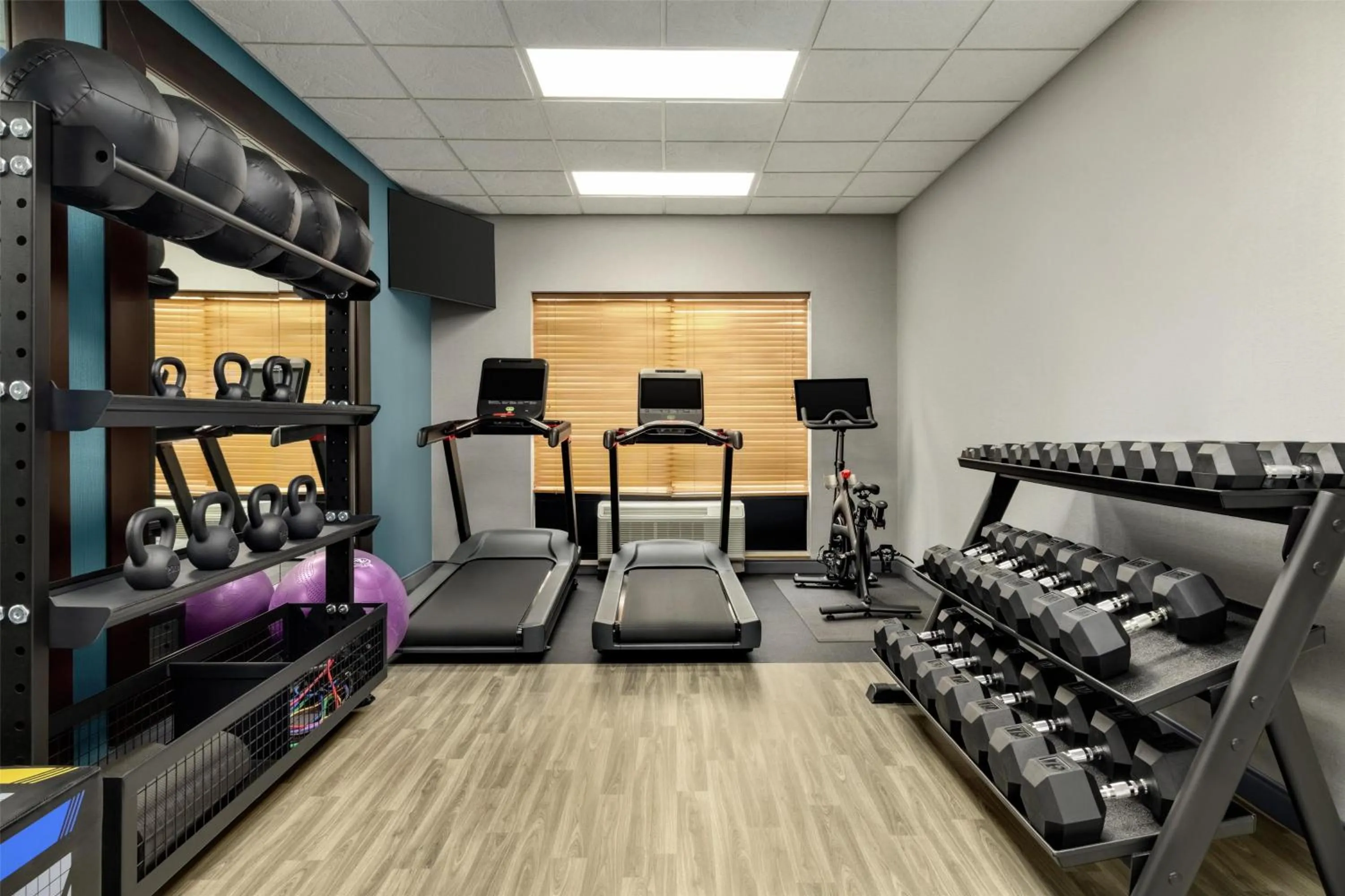 Fitness centre/facilities in Hampton Inn Derby-Wichita Southeast