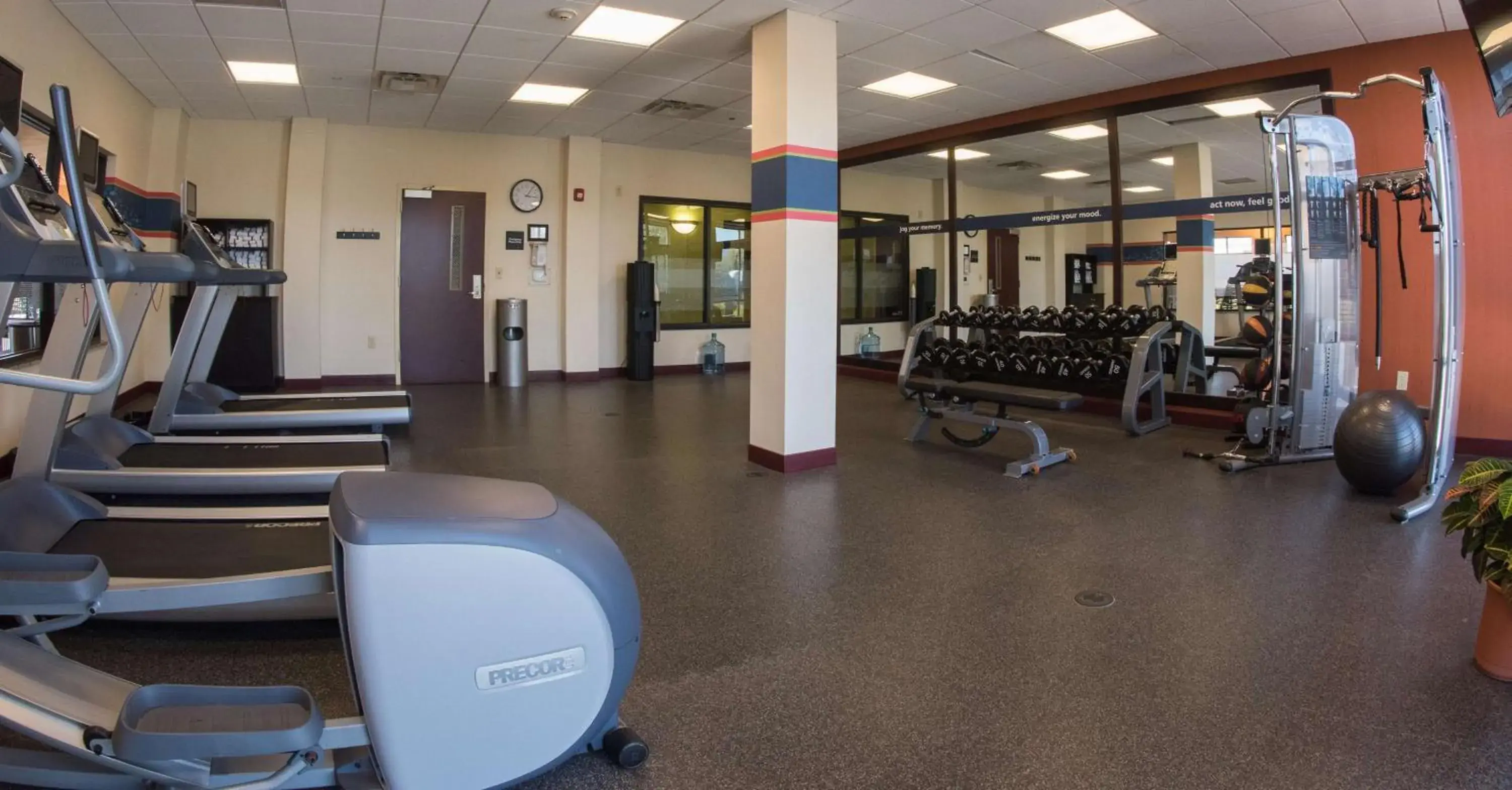Fitness centre/facilities in Hampton Inn and Suites Woodstock, Virginia Fitness centre/facilities in Hampton Inn and Suites Woodstock, Virginia