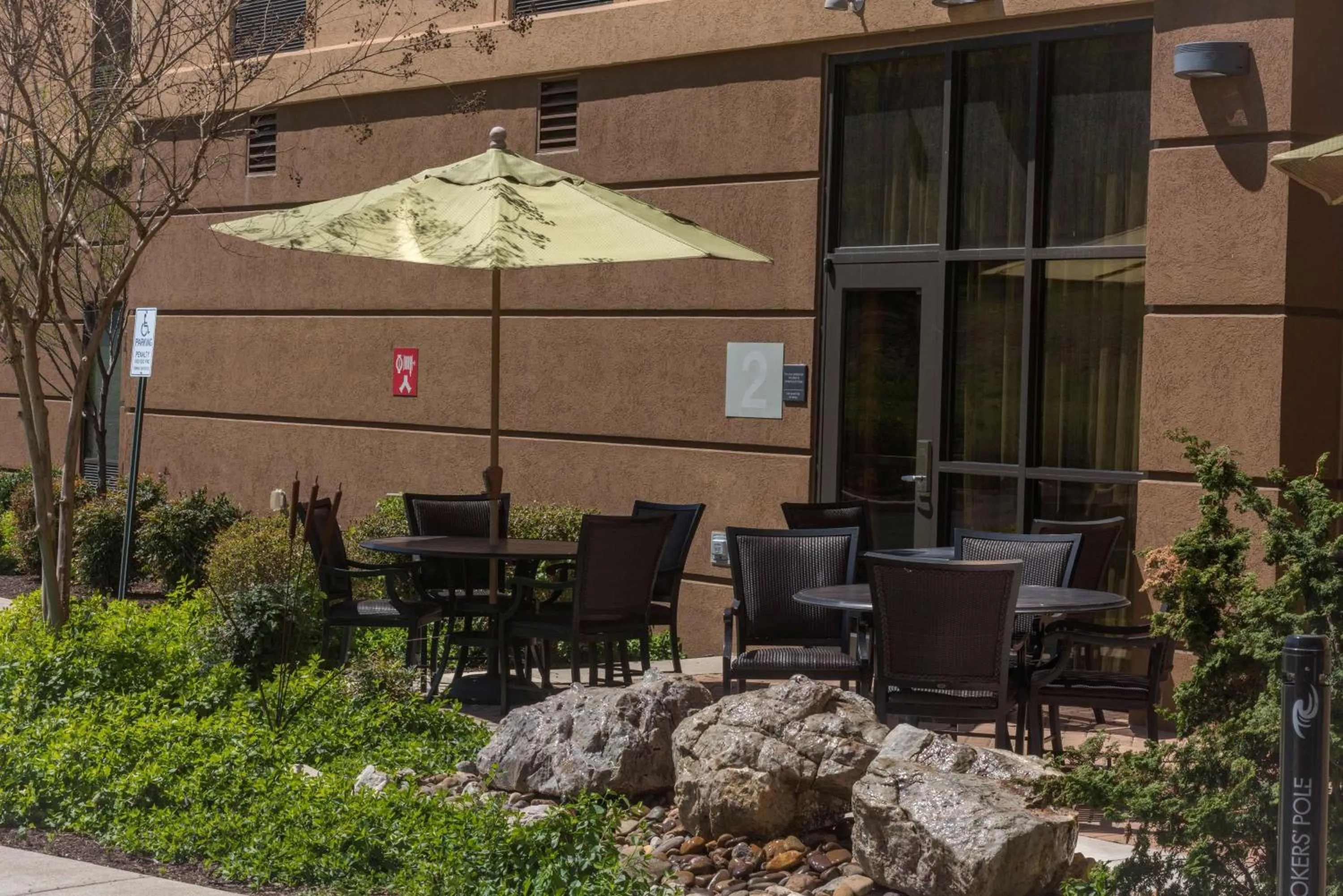 Patio in Hampton Inn and Suites Woodstock, Virginia