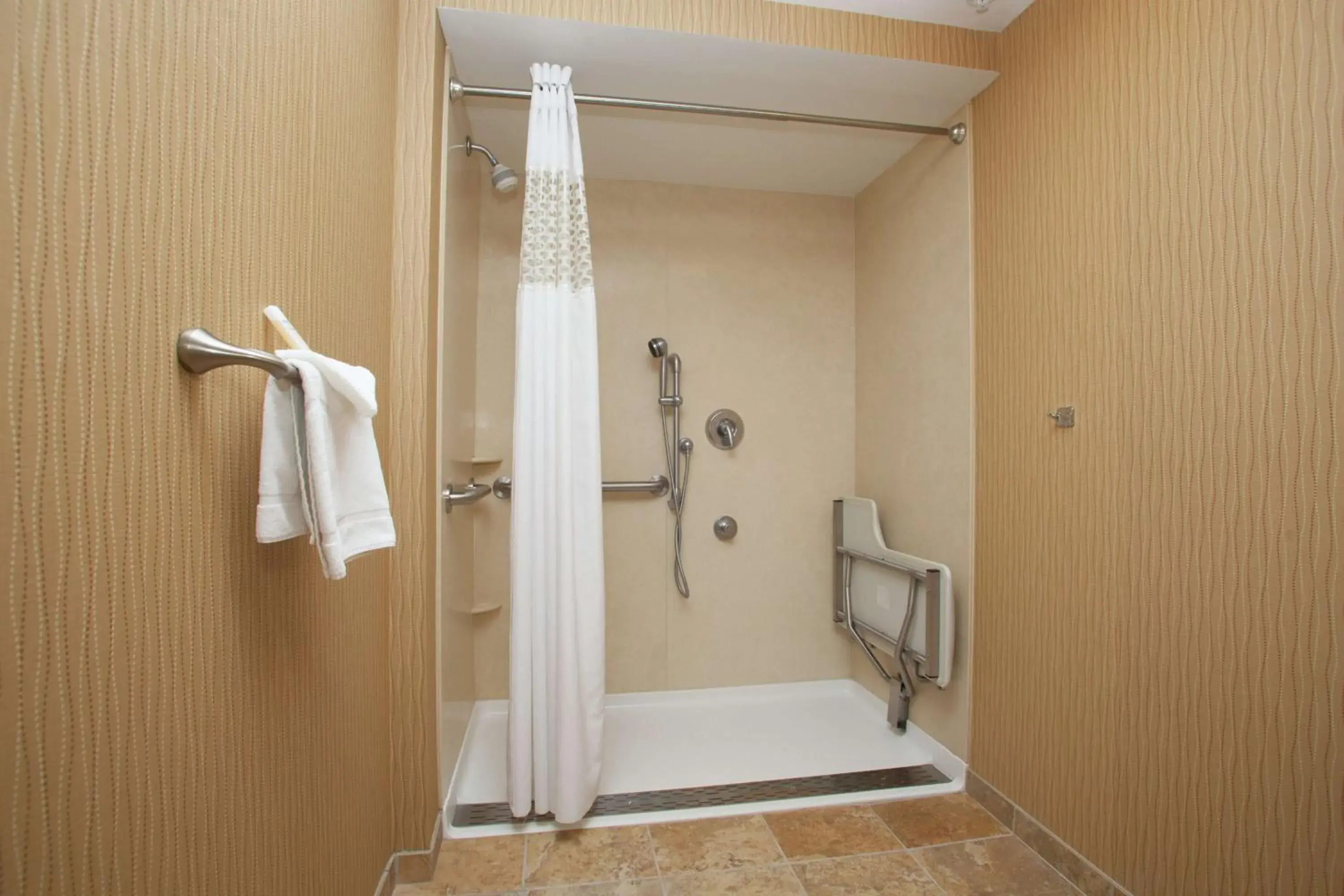 Bathroom in Hampton Inn Elmira/Horseheads Bathroom in Hampton Inn Elmira/Horseheads