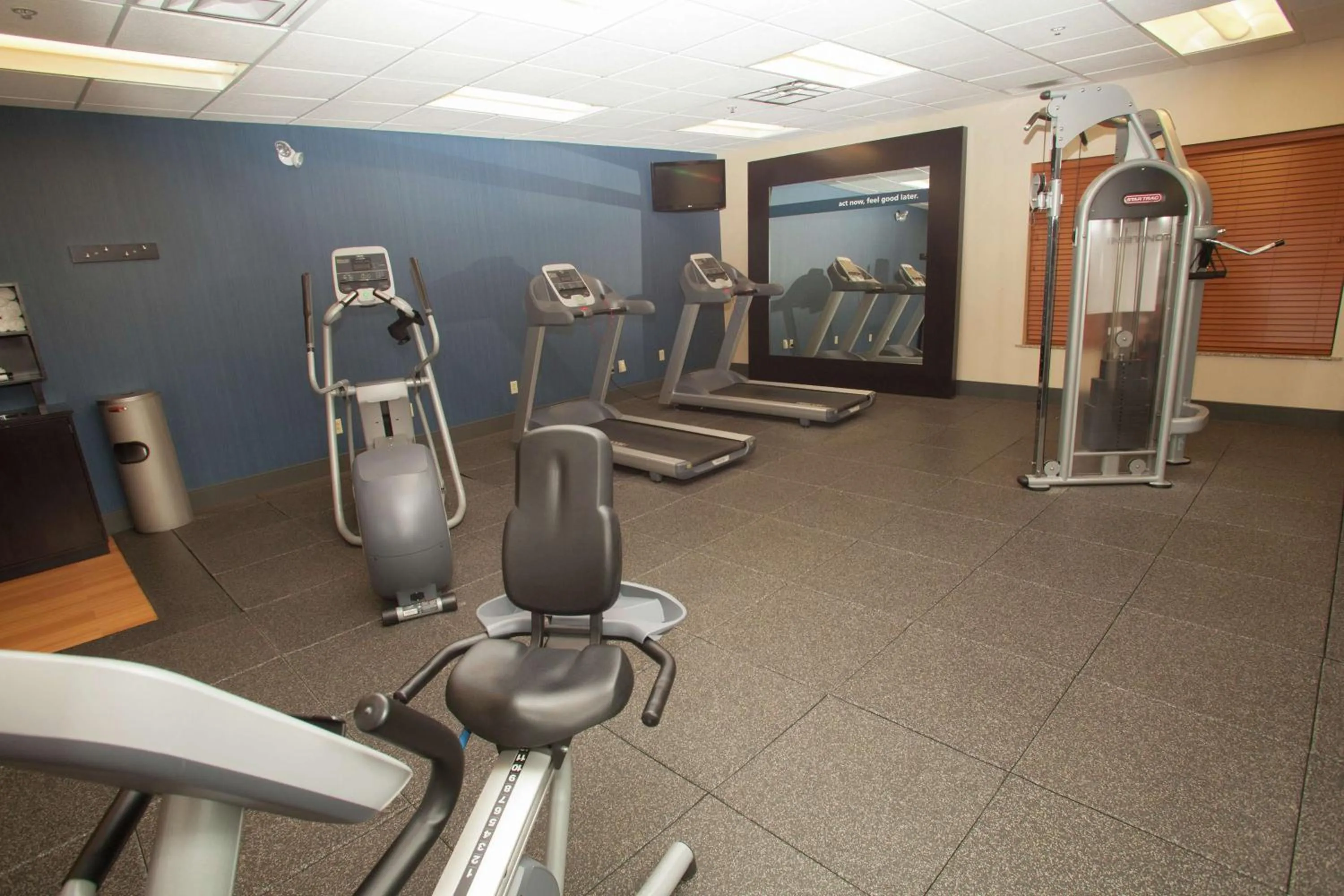 Fitness centre/facilities in Hampton Inn Elmira/Horseheads