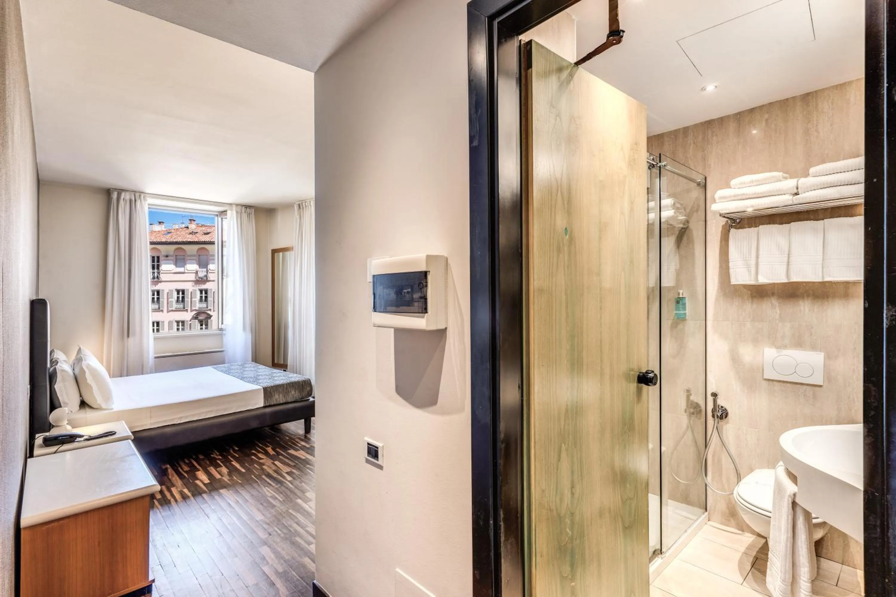 Photo of the whole room, Bed in Albergo Firenze