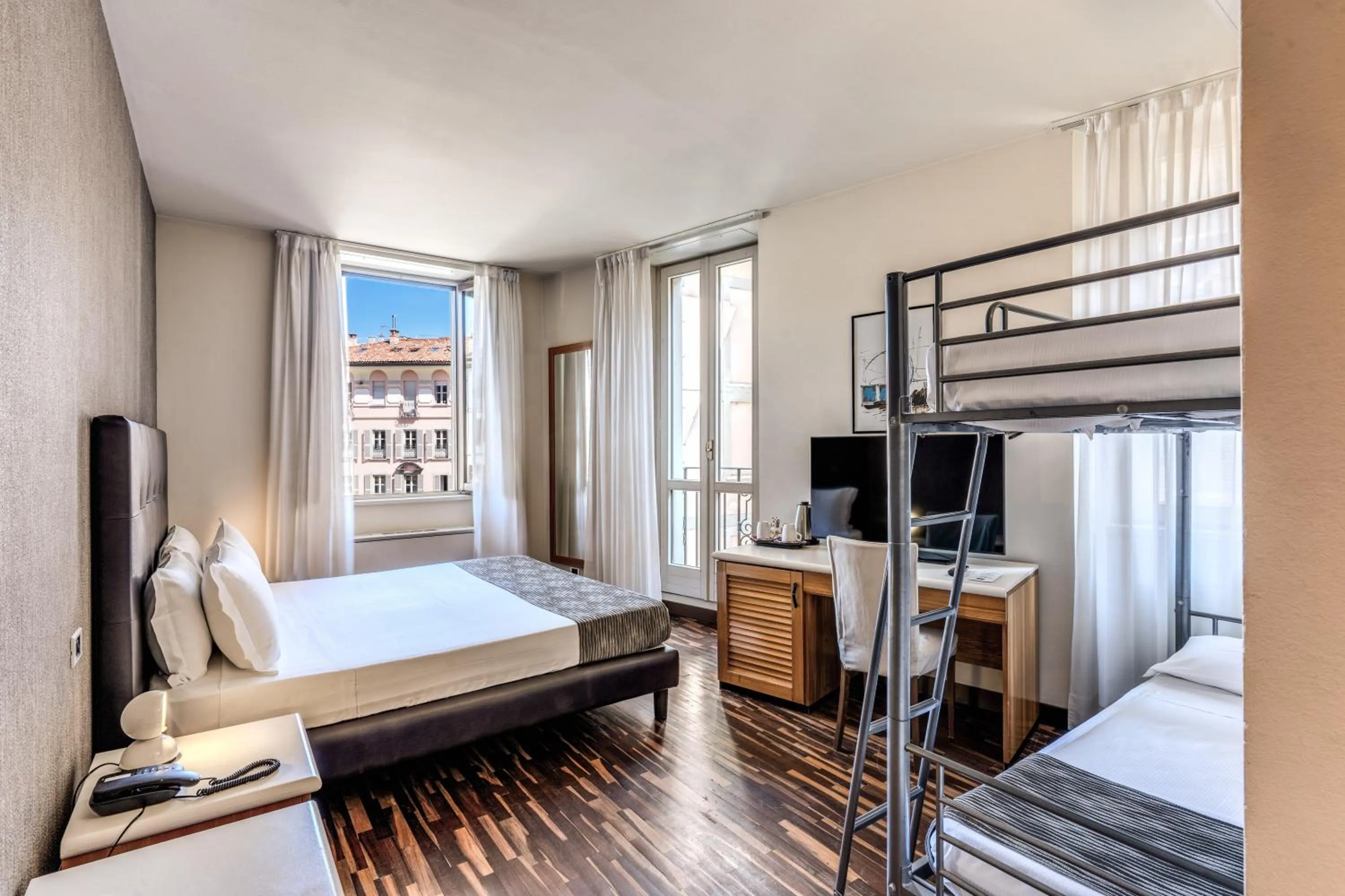Bedroom, Bed in Albergo Firenze