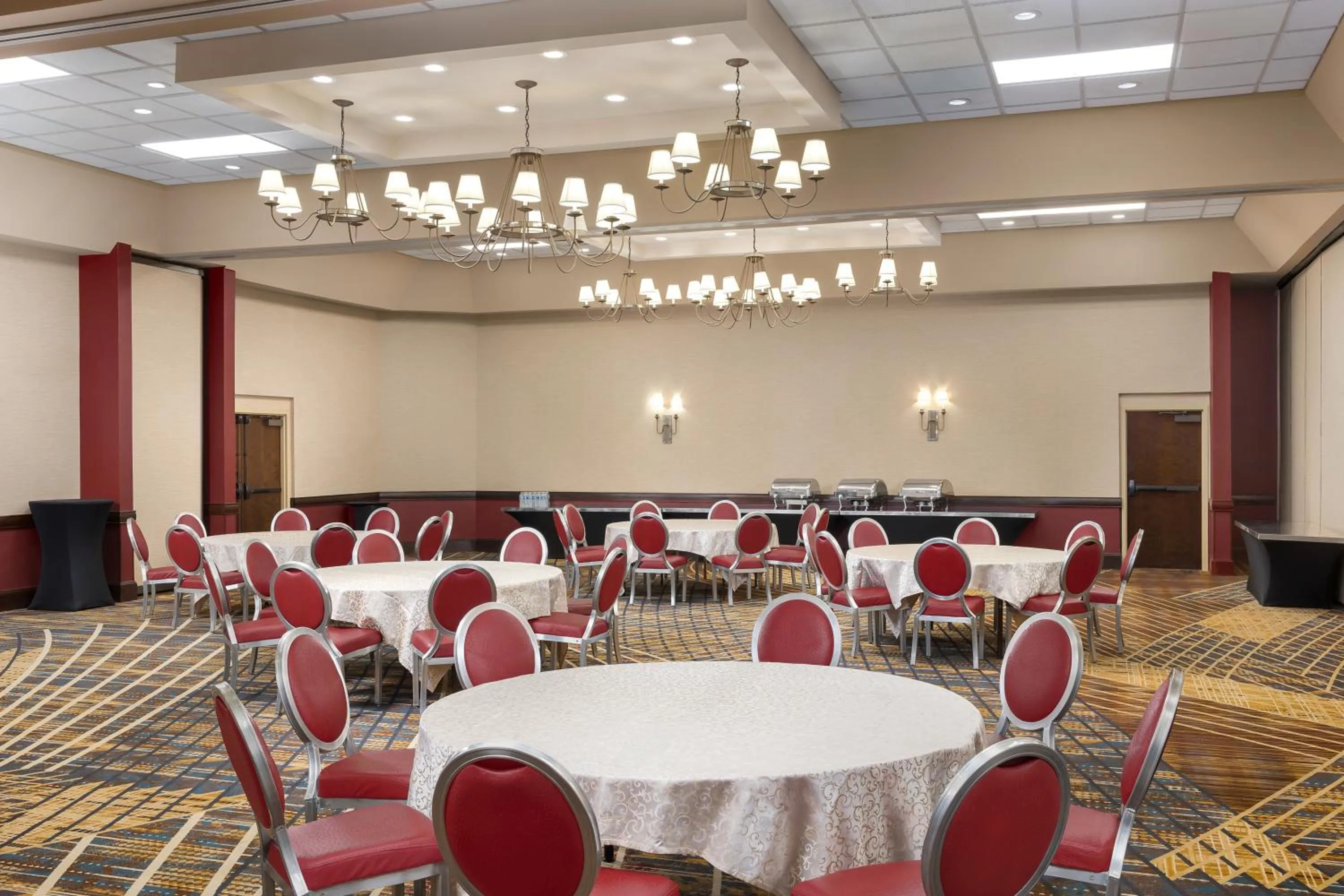 Meeting/conference room in DoubleTree by Hilton Cincinnati Airport