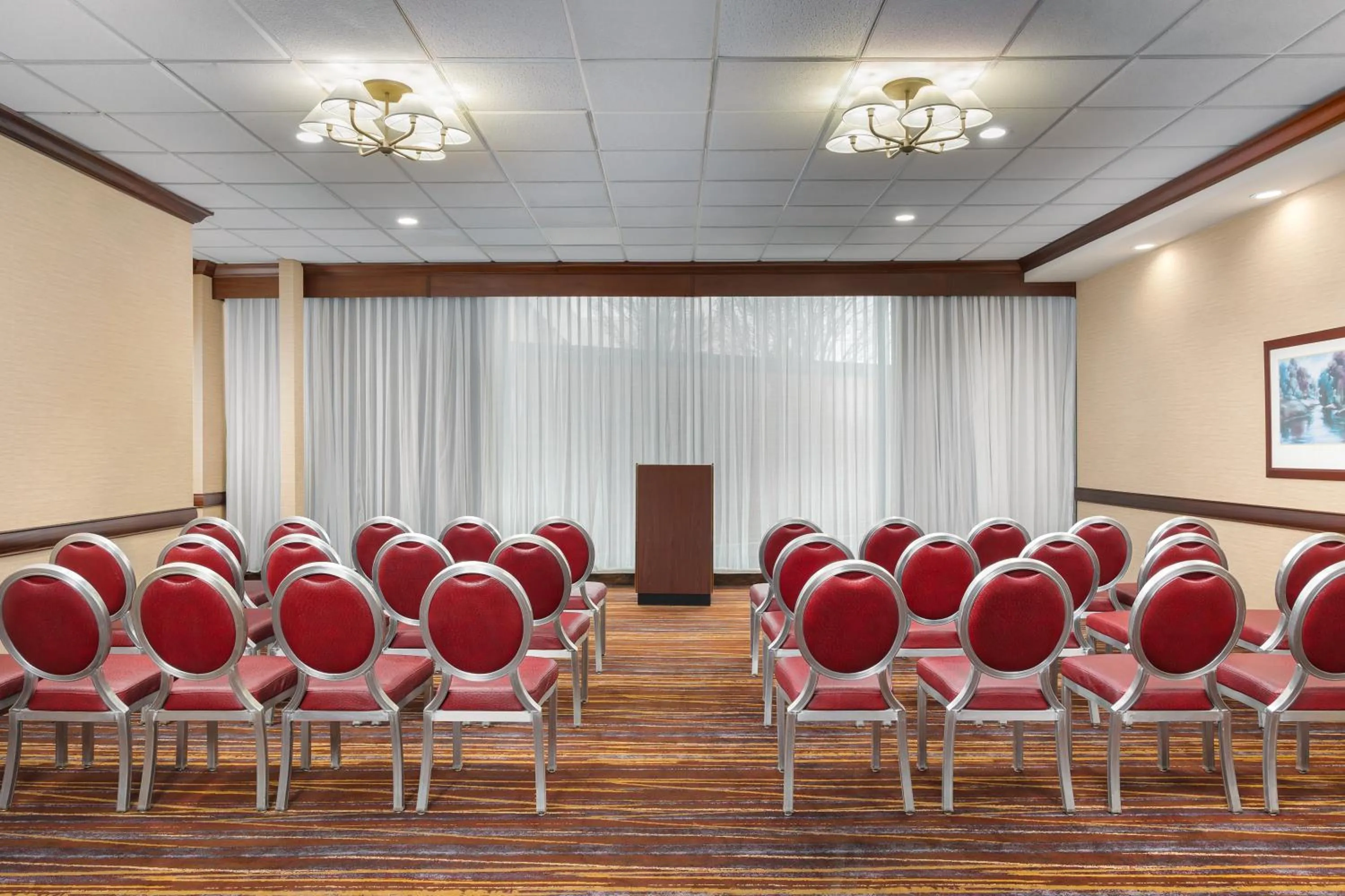 Meeting/conference room in DoubleTree by Hilton Cincinnati Airport