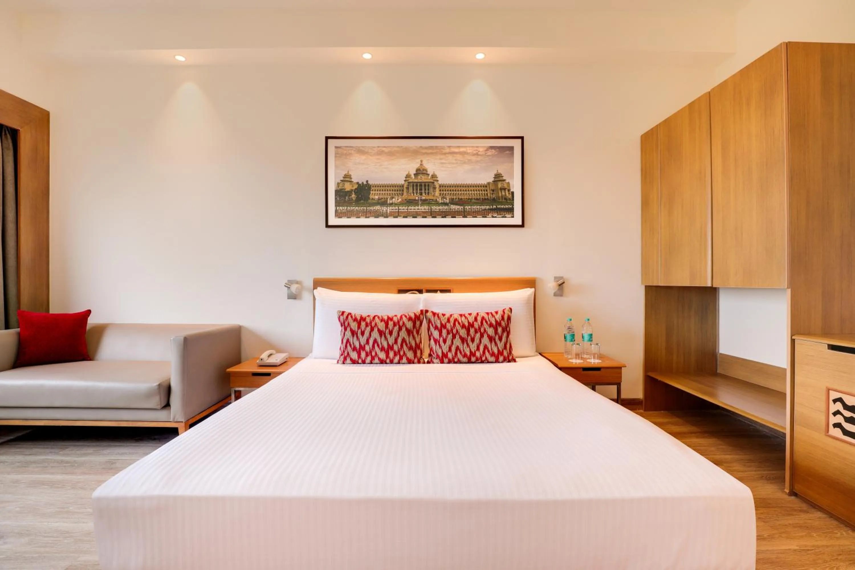 Bedroom, Bed in Lemon Tree Hotel Electronics City