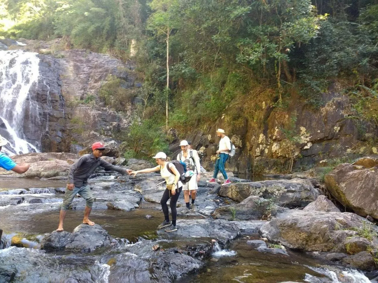 FamilyHouse & Trekking