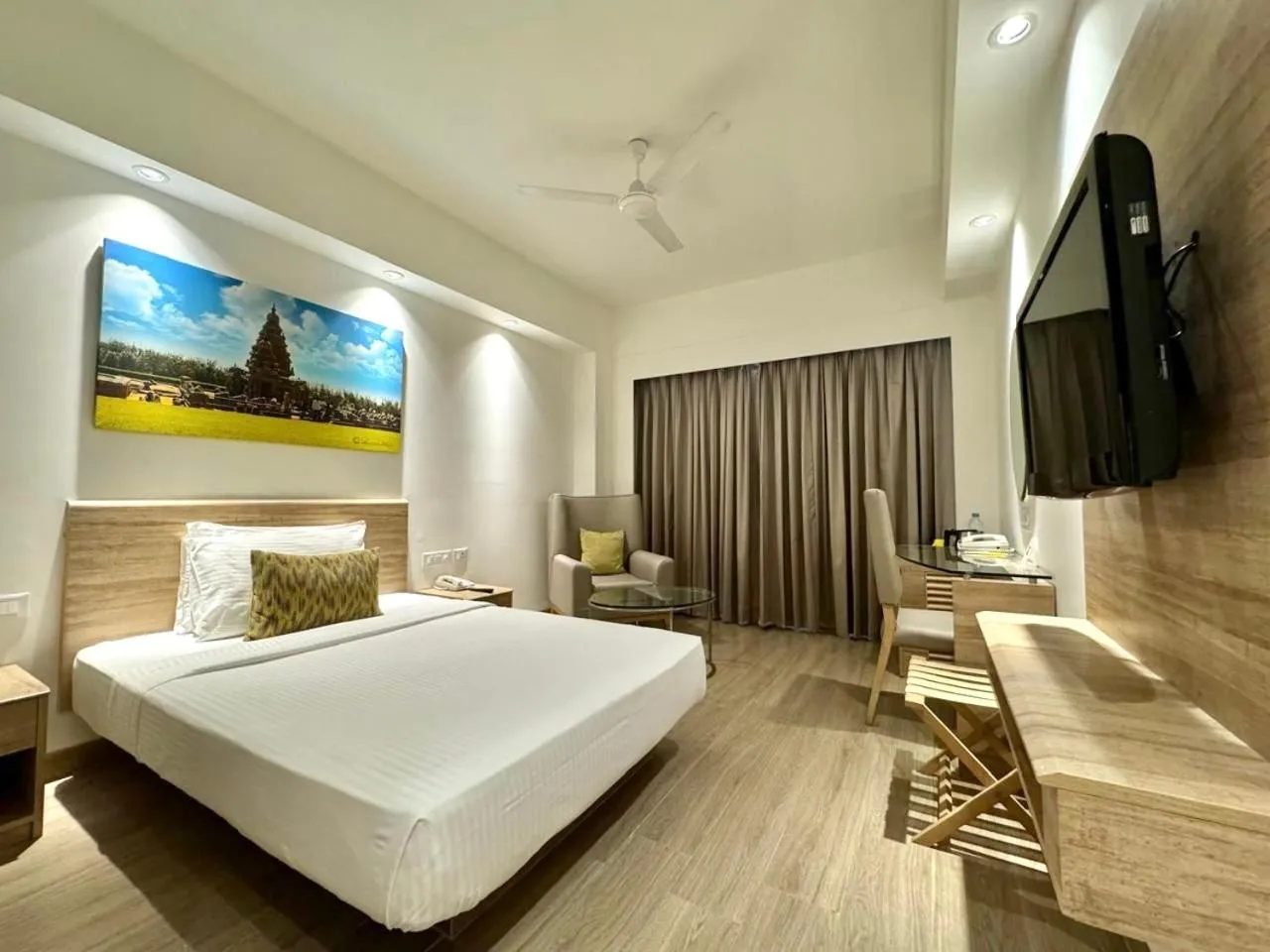 Bedroom, Bed in Lemon Tree Hotel Chennai