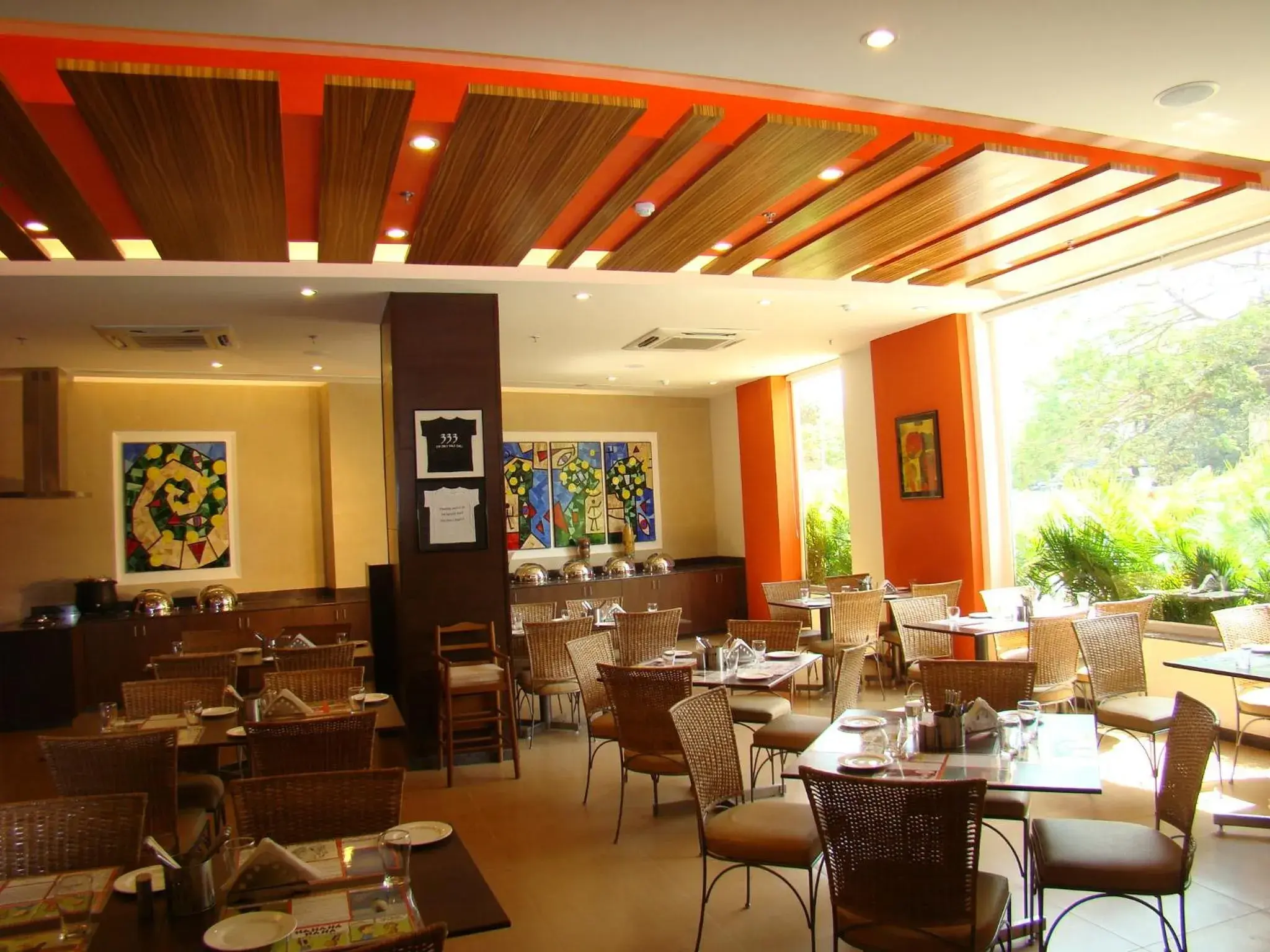 Restaurant/places to eat in Lemon Tree Hotel Chennai Restaurant/places to eat in Lemon Tree Hotel Chennai