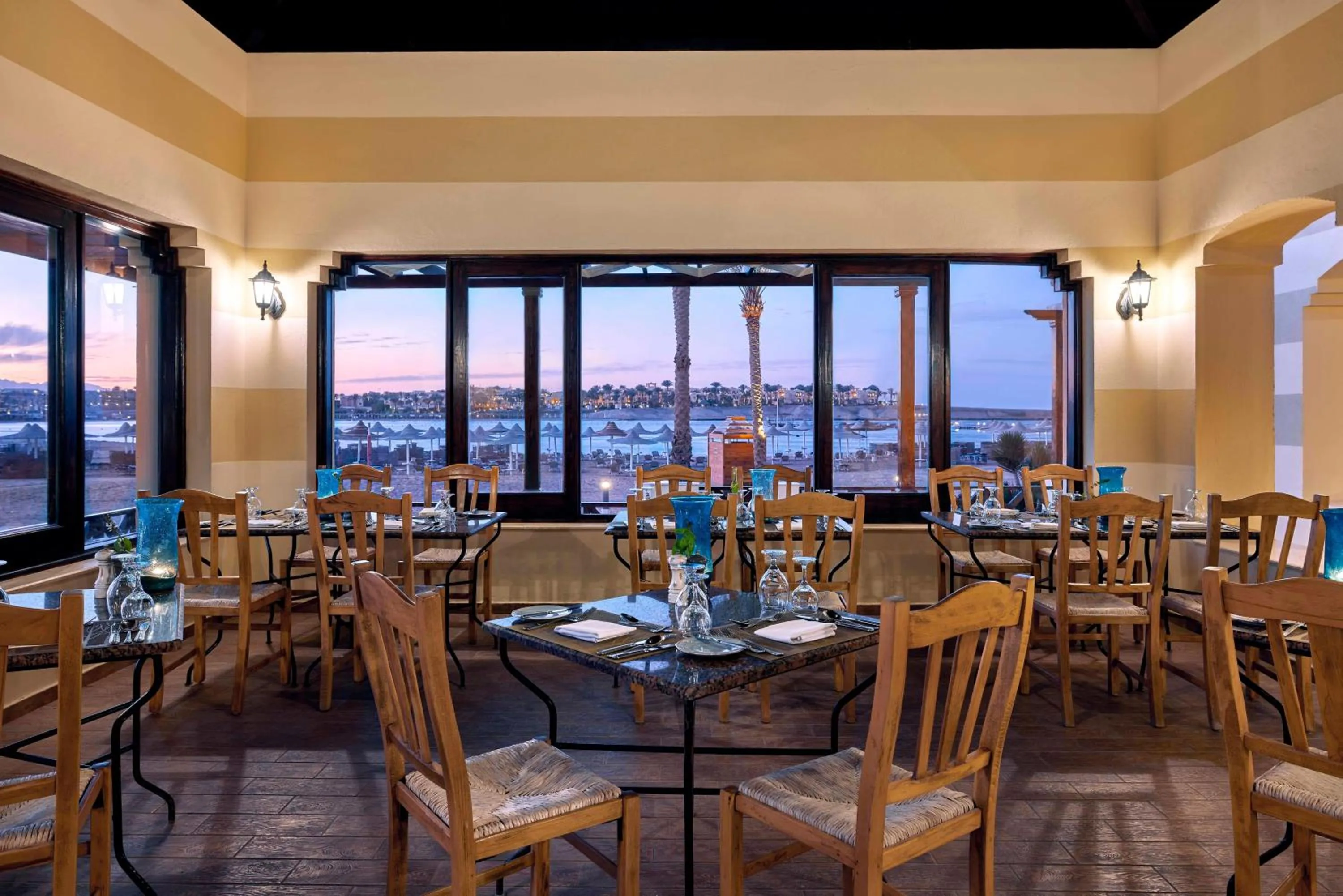 Restaurant/places to eat in JAZ Lamaya Resort