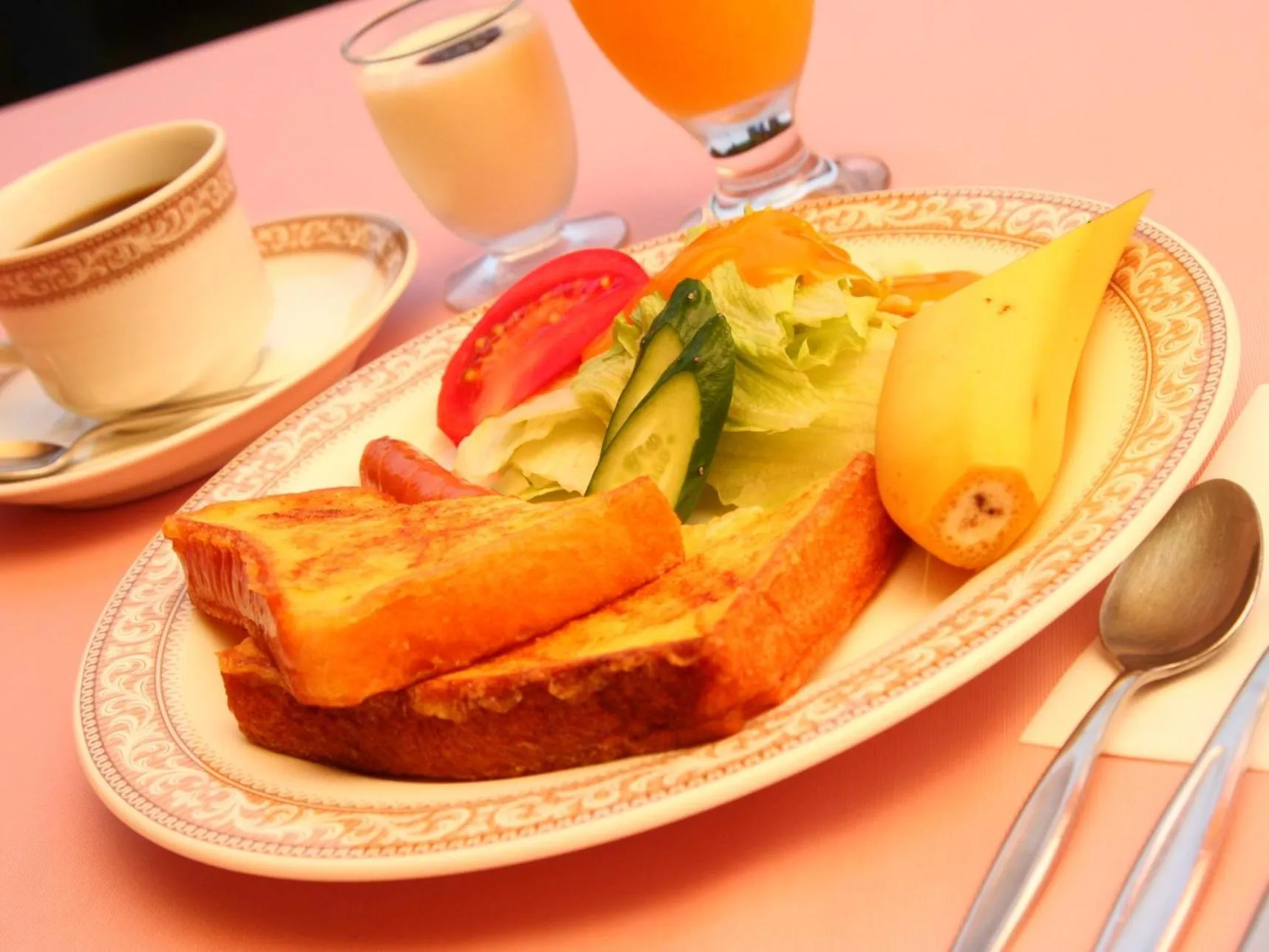 Food close-up in Pension Avenue