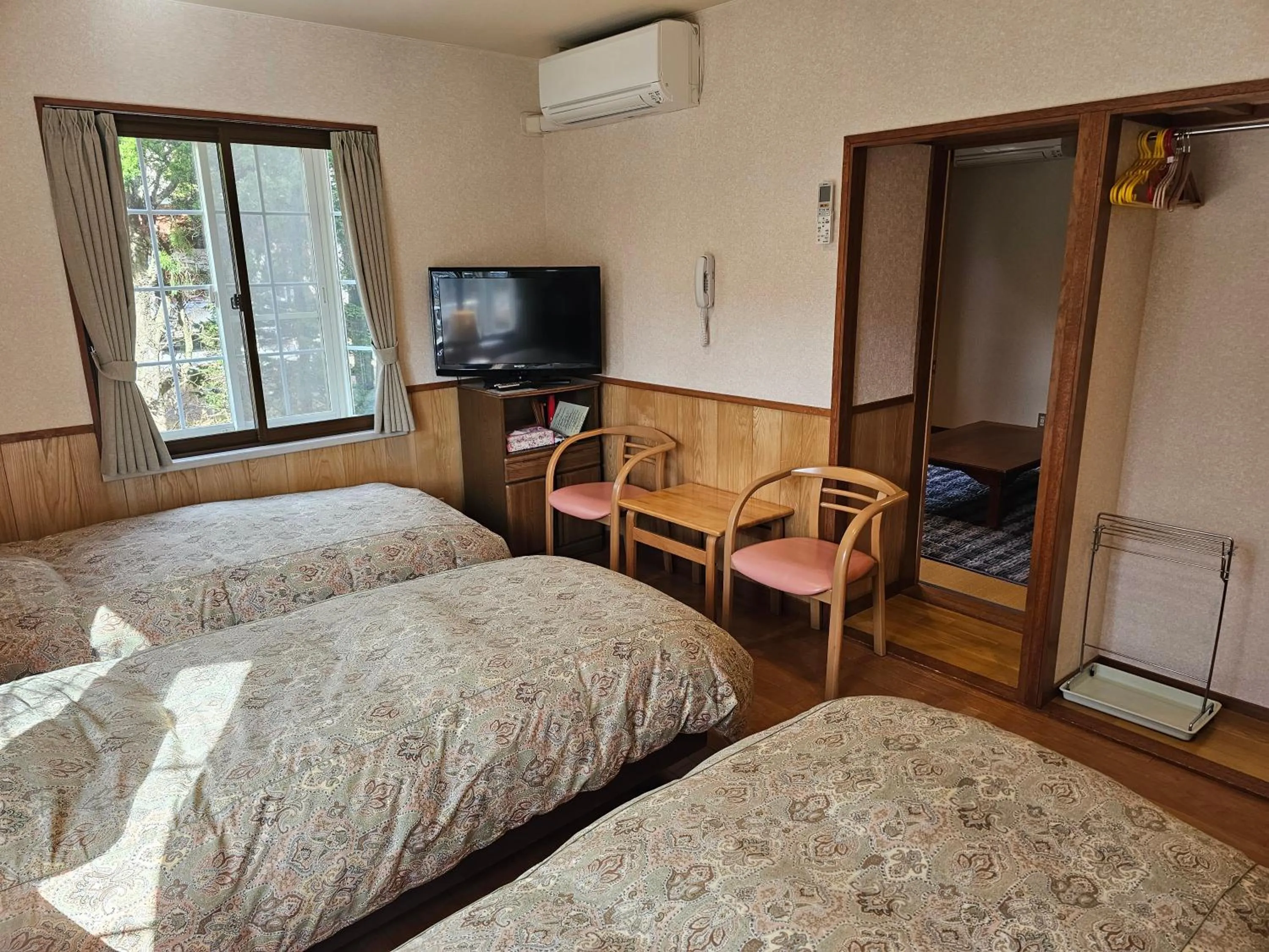 Bed in Pension Avenue