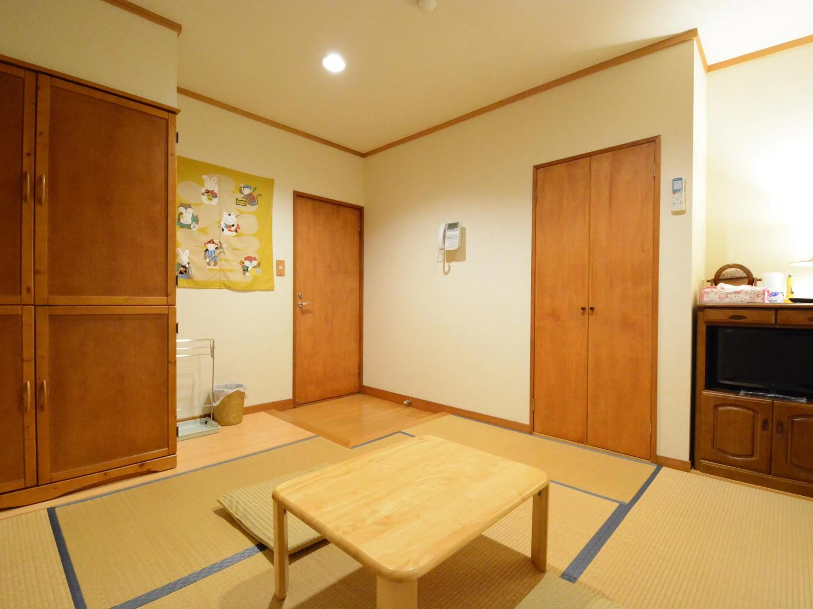 Photo of the whole room in Pension Avenue