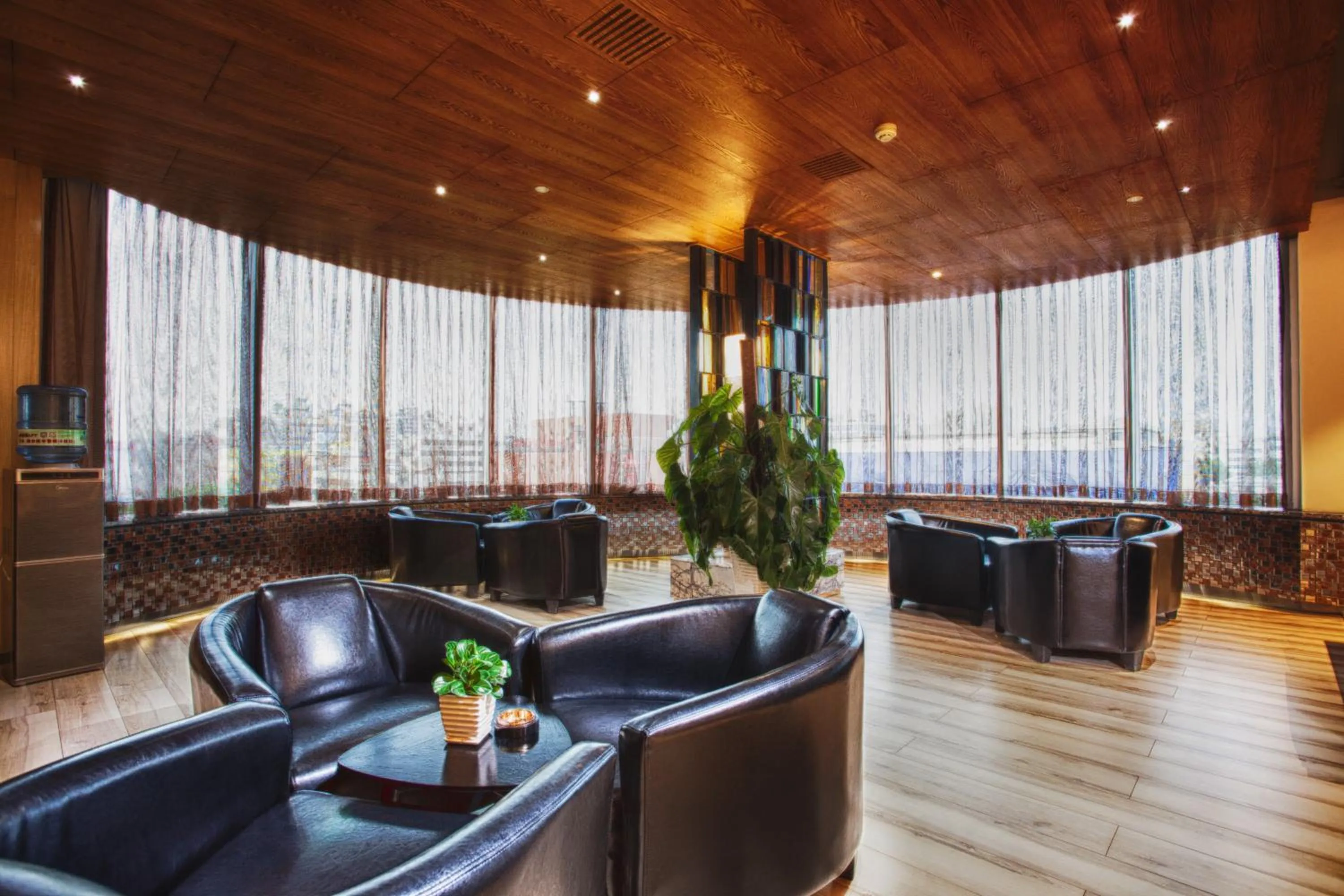 Lounge or bar in Xi'an Peace Arch Hotel