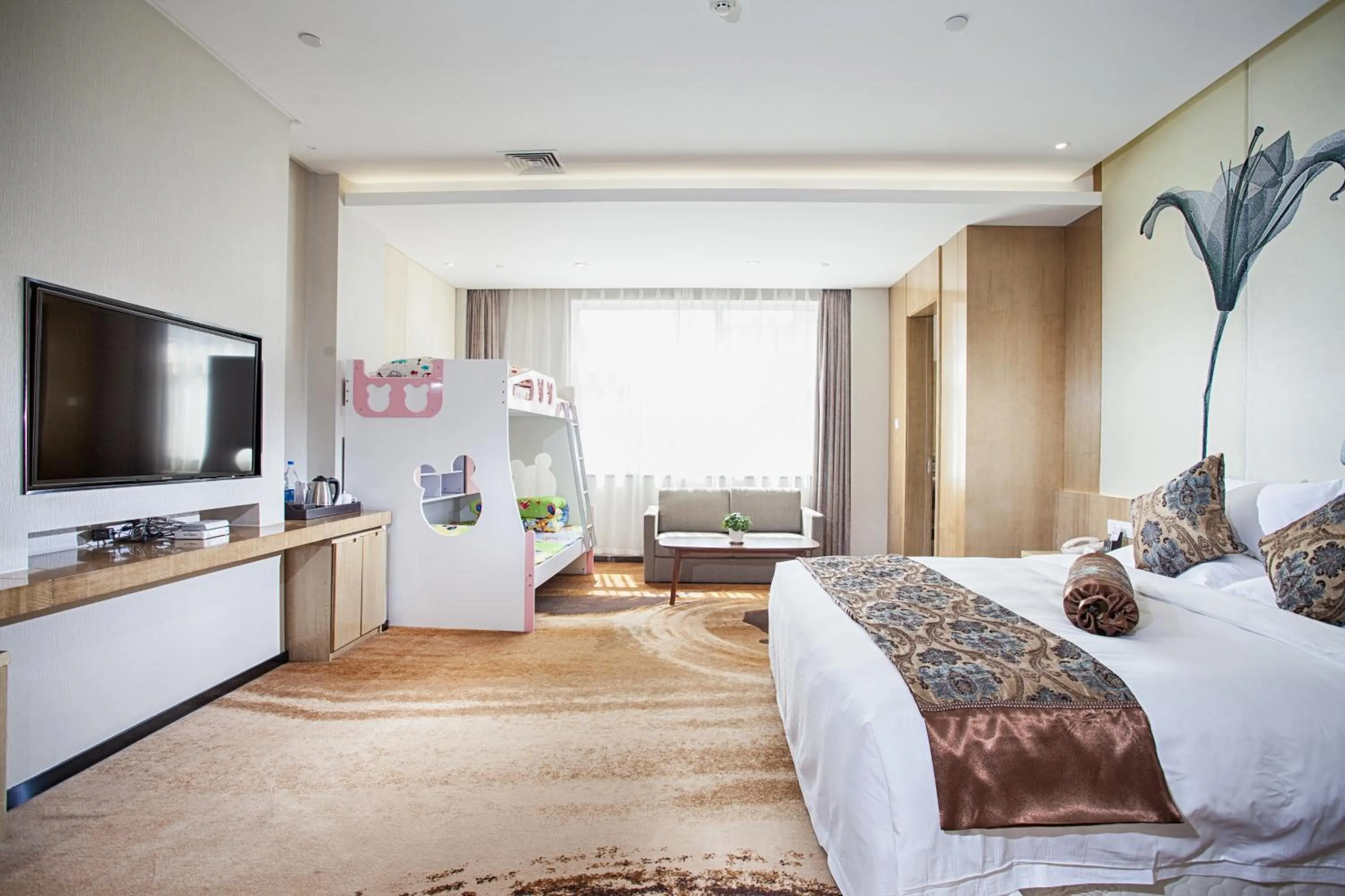 Photo of the whole room in Xi'an Peace Arch Hotel