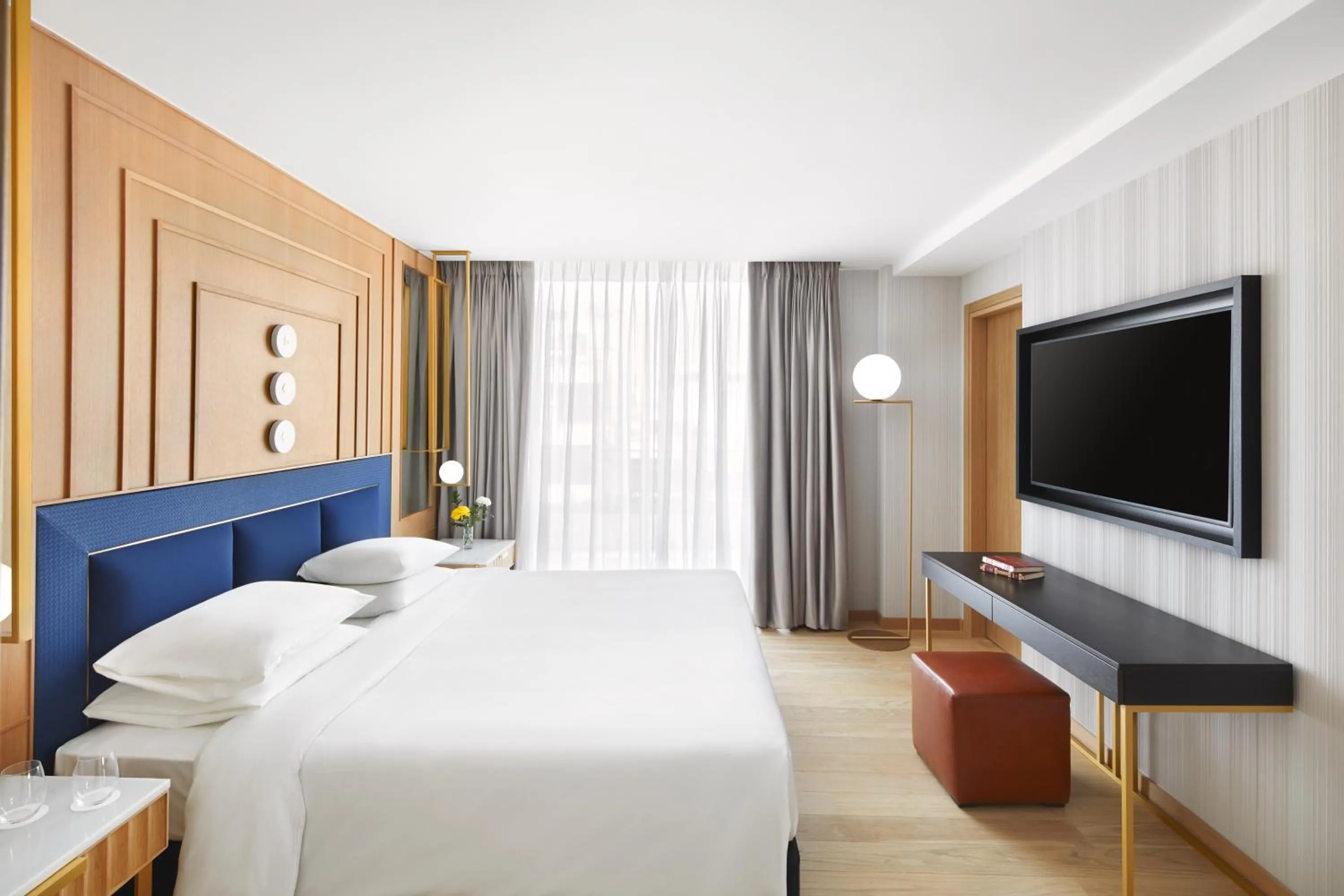 Bedroom, Bed in Grand Hyatt Athens