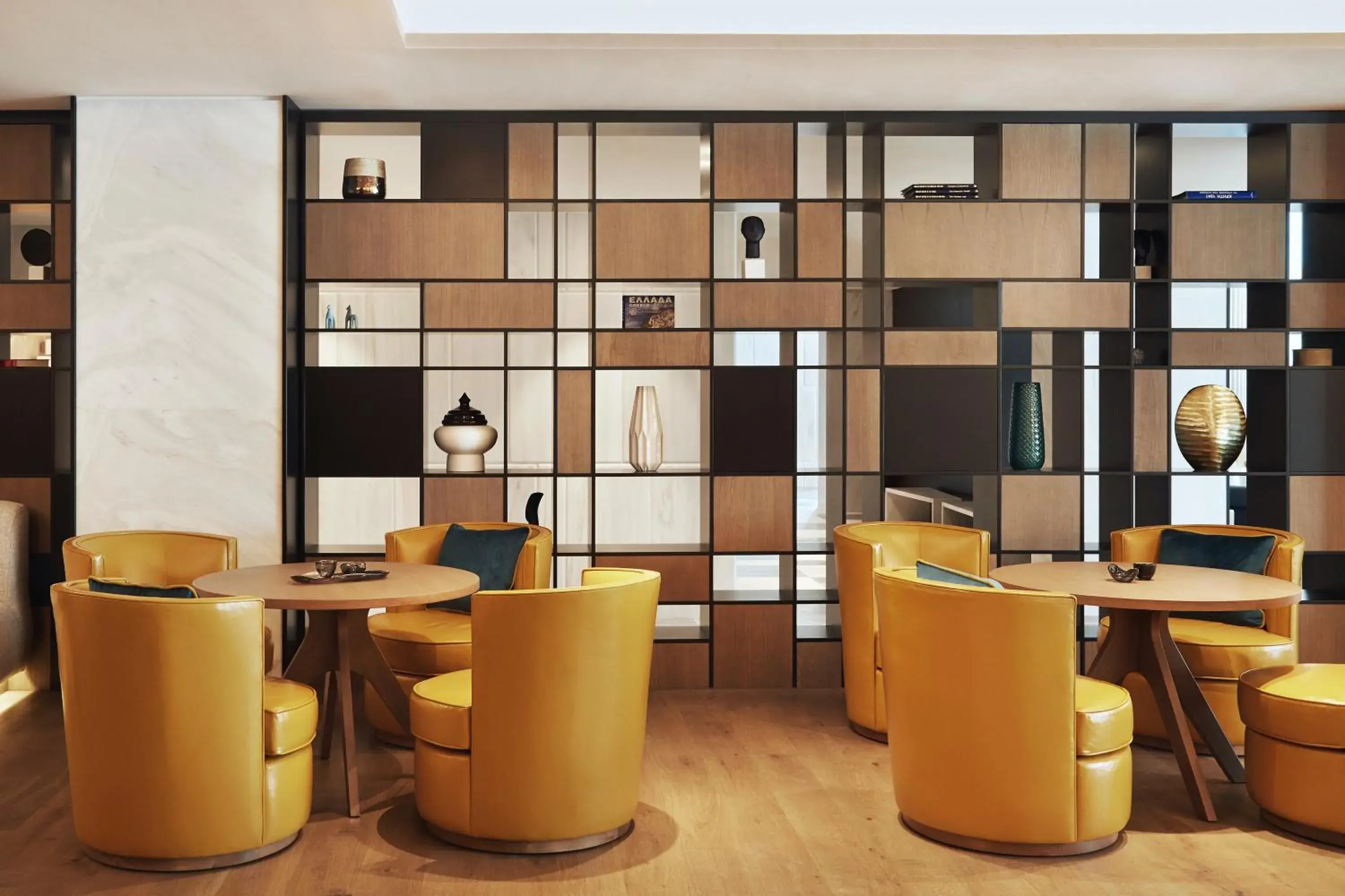 Lounge or bar in Grand Hyatt Athens Lounge or bar in Grand Hyatt Athens