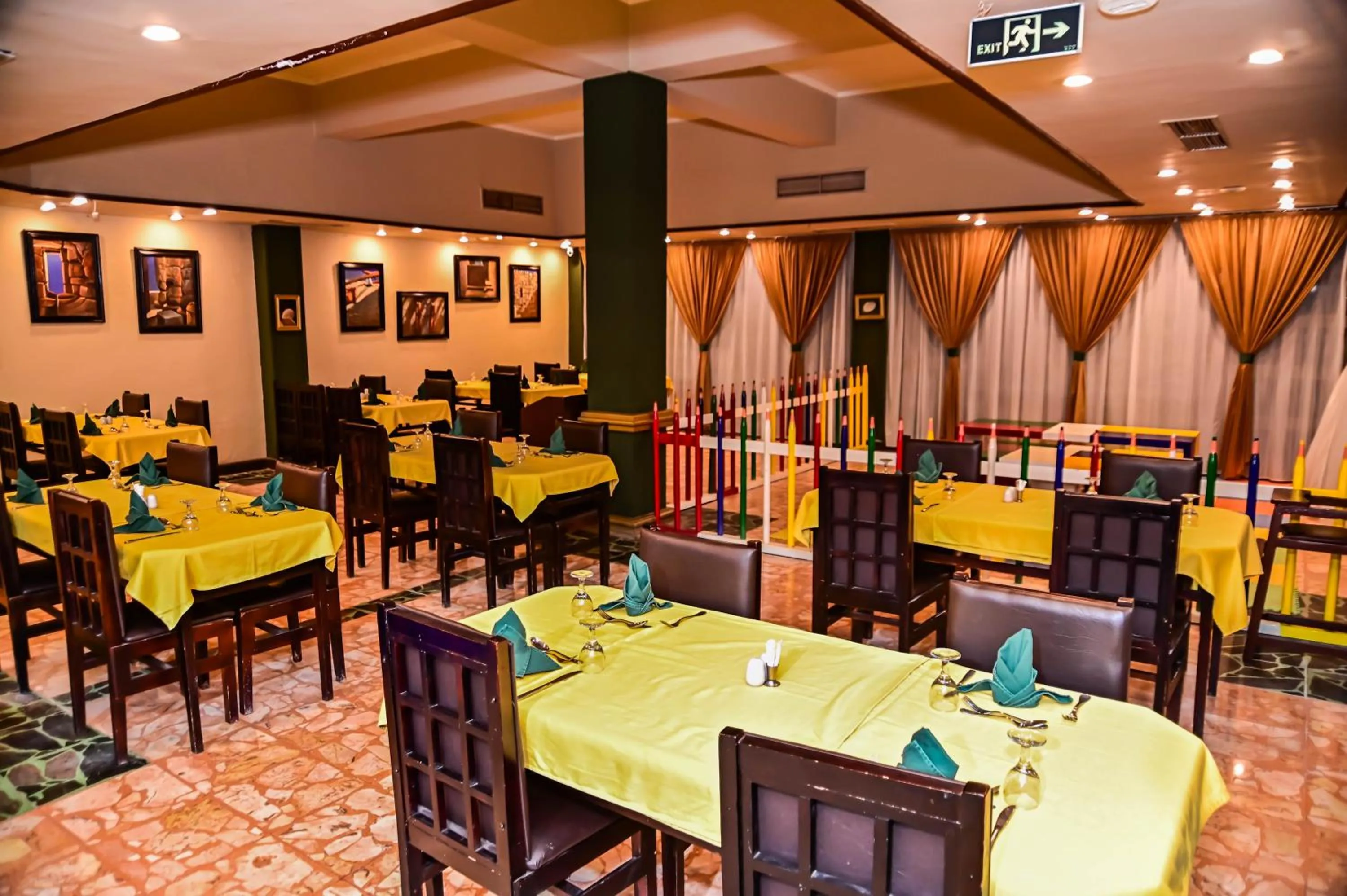 Restaurant/places to eat in Eagles Paradise Abu Soma Resort