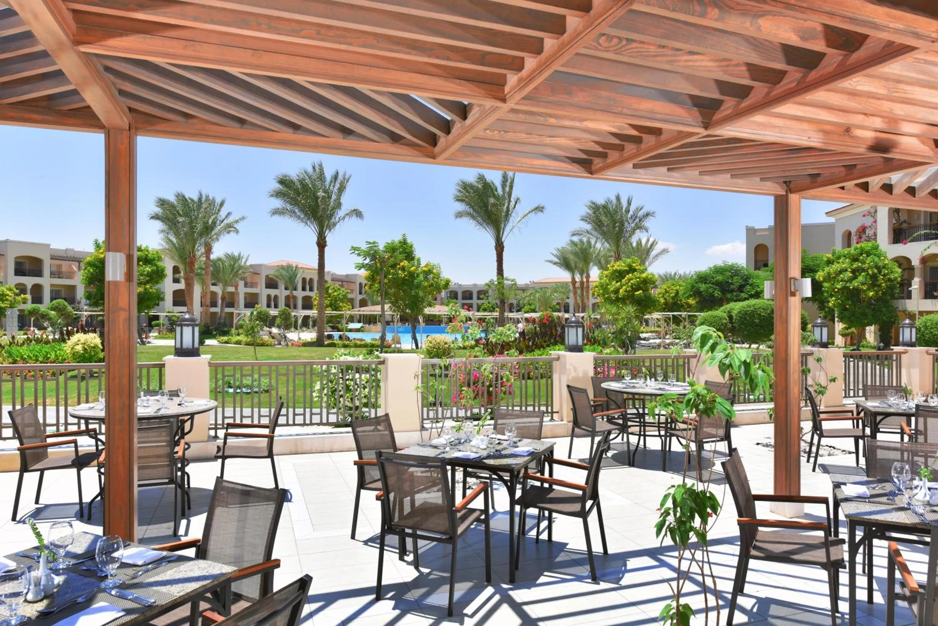 Restaurant/places to eat in JAZ Mirabel Resort