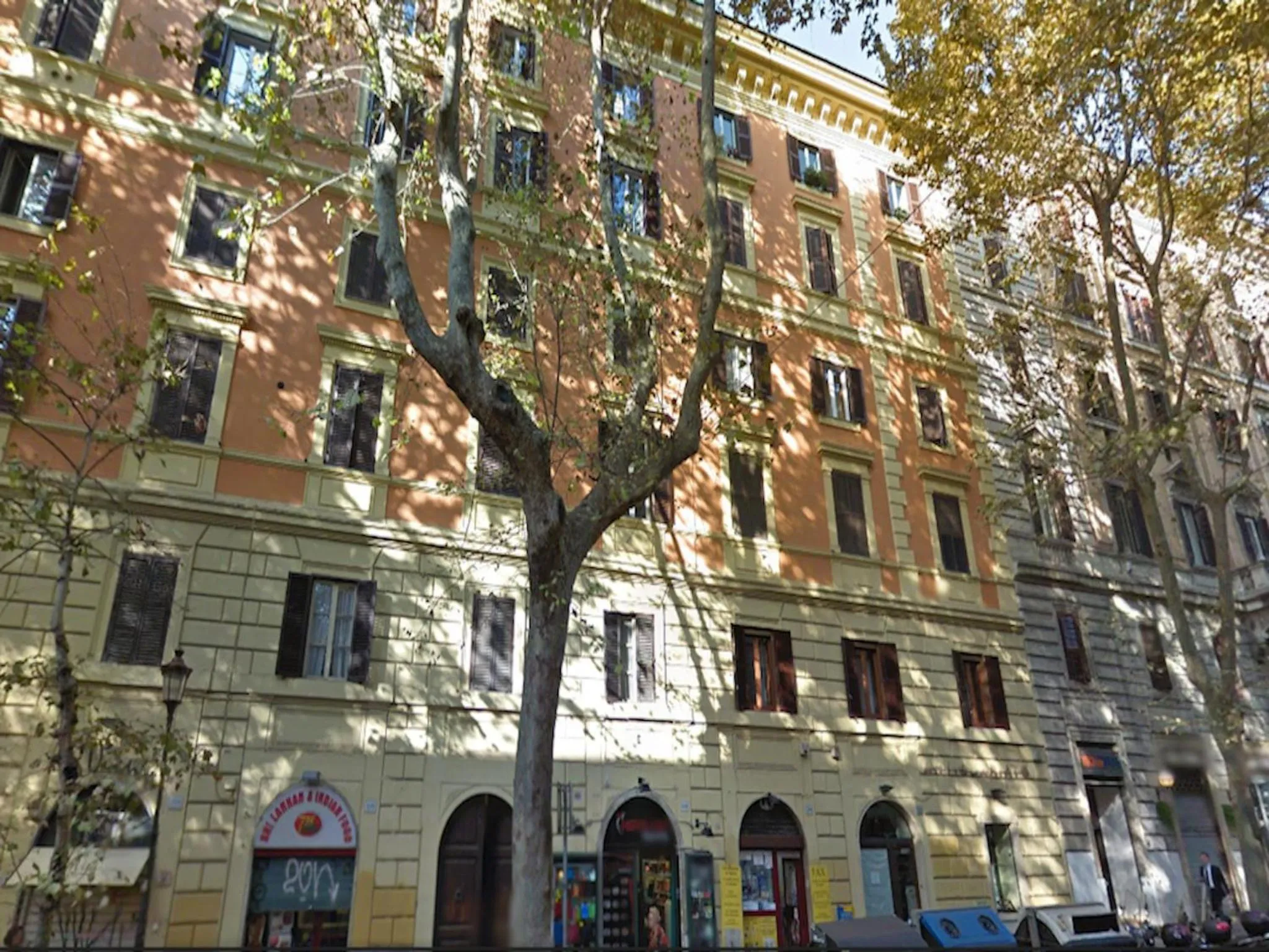 Facade/entrance in iRooms Central Station