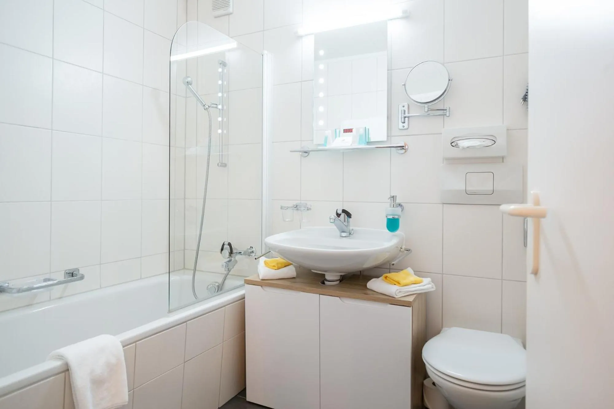 Bathroom in Hotel Europe