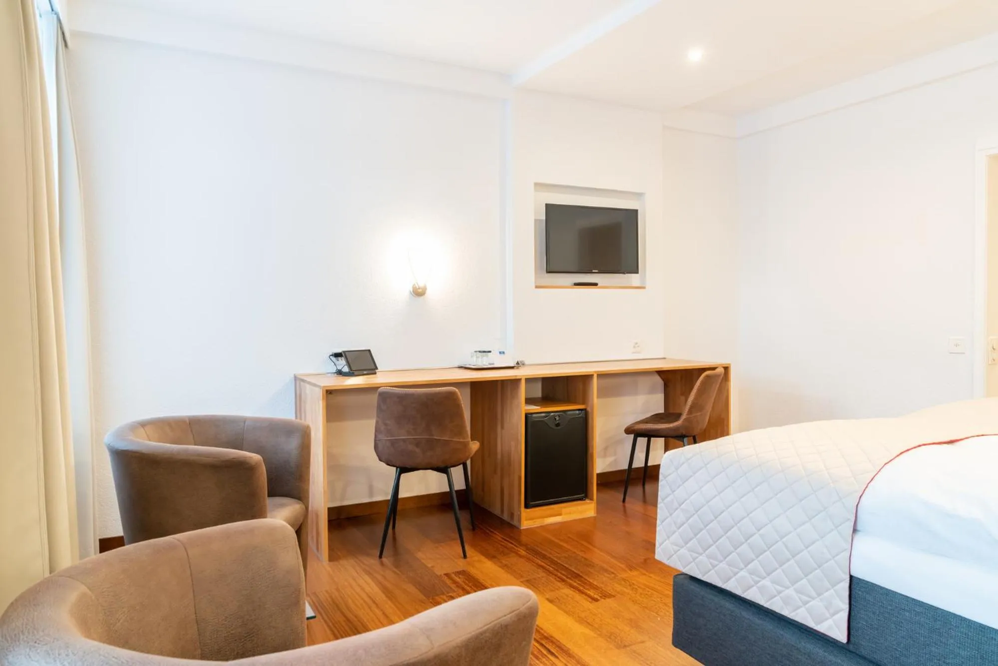 Photo of the whole room, Bed in Hotel Europe