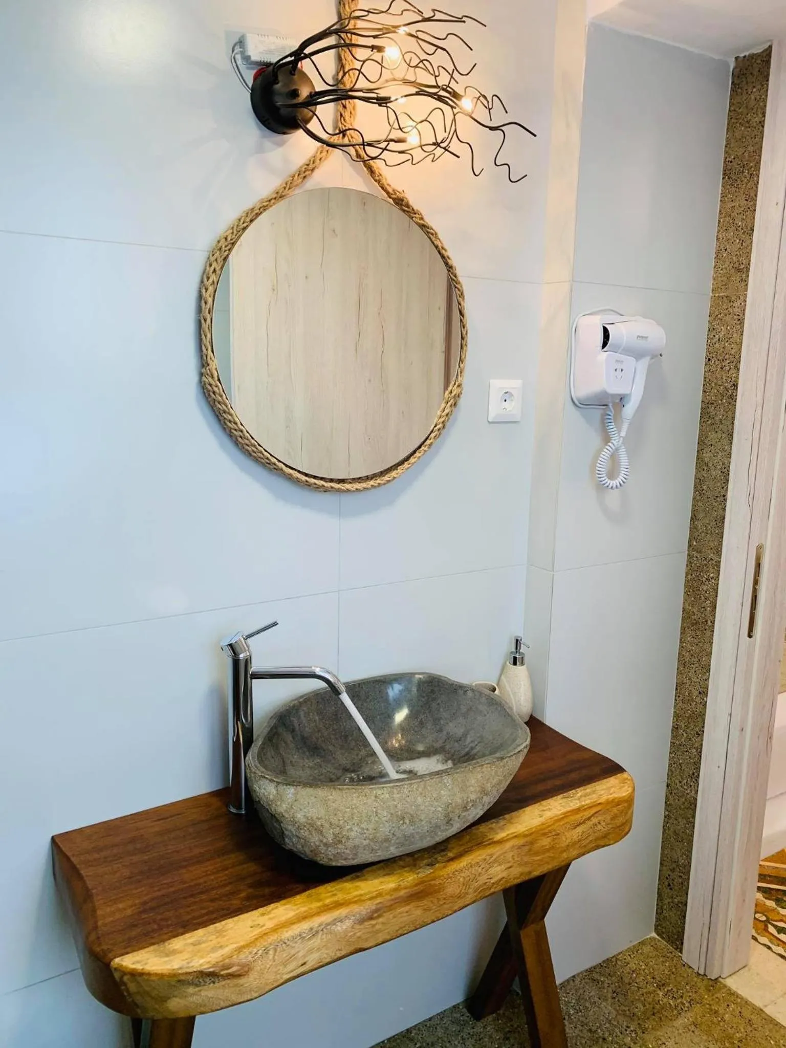 Semiramis Guesthouse