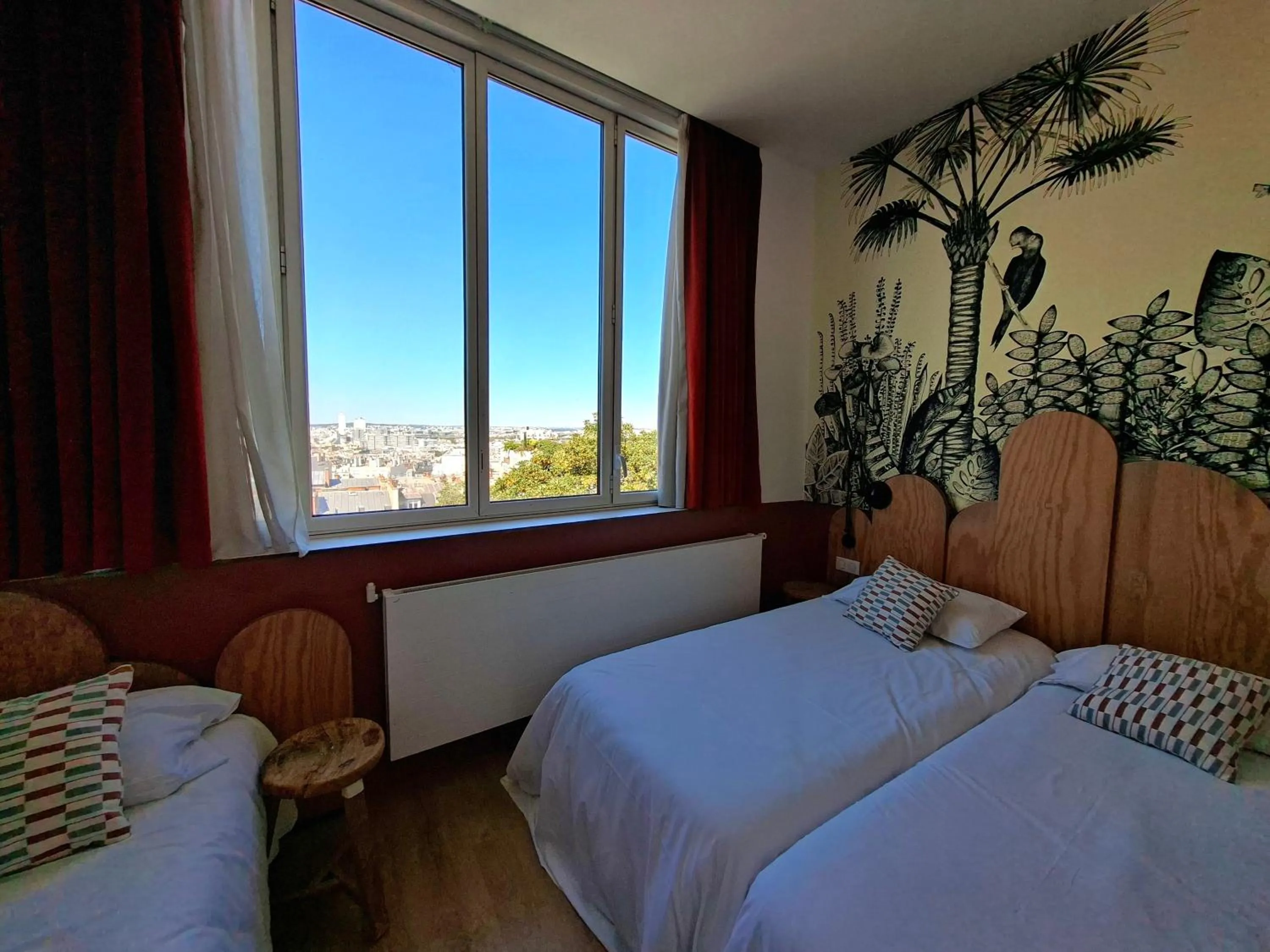 Photo of the whole room, Bed in Caulaincourt Montmartre by Hiphophostels