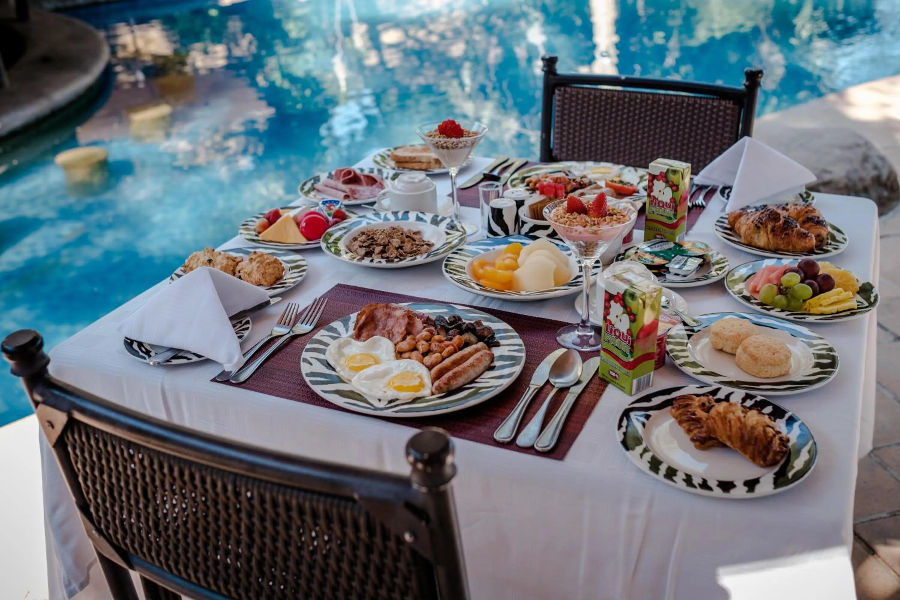 Restaurant/places to eat in Chobe Marina Lodge