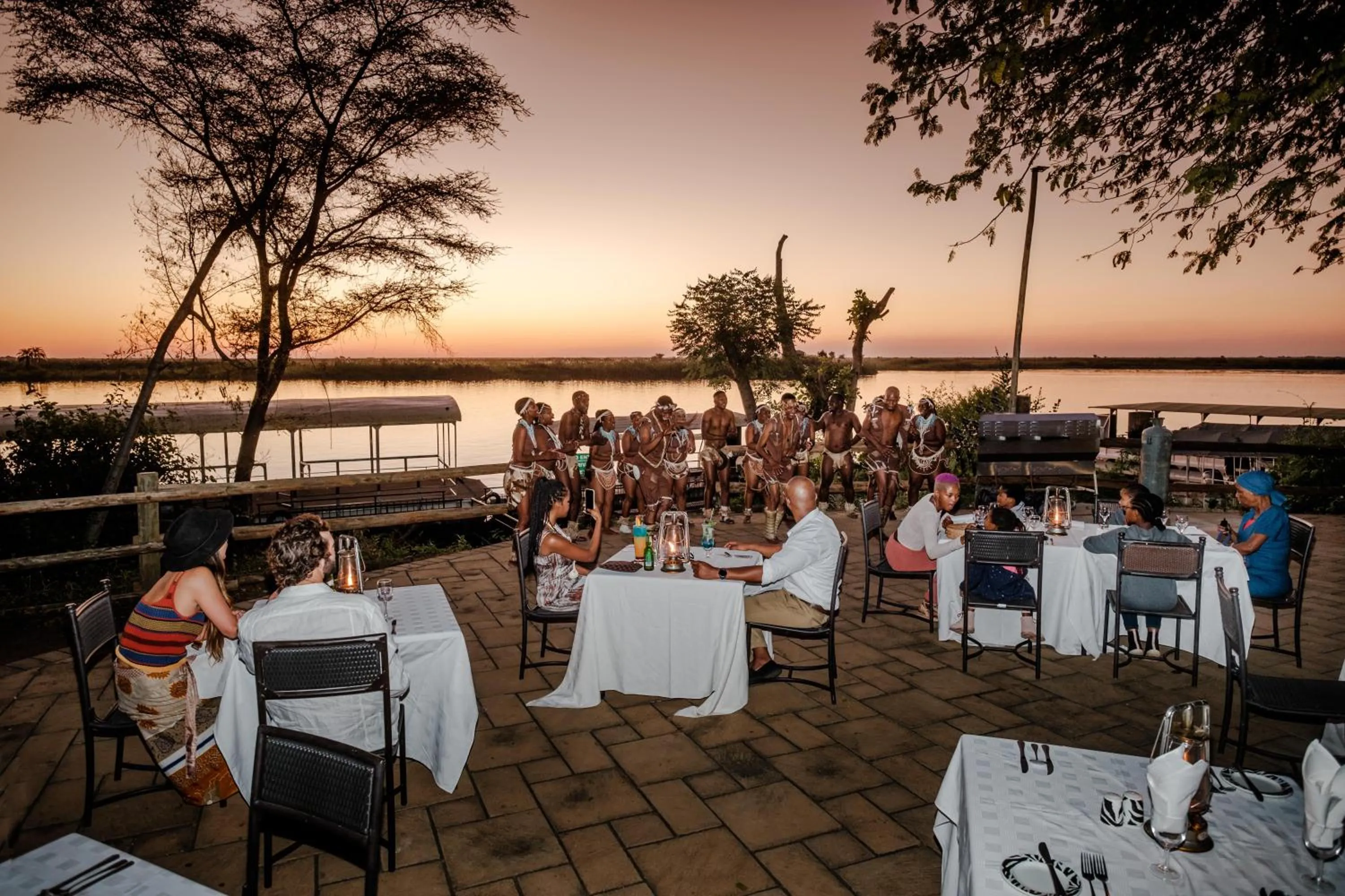 Restaurant/places to eat in Chobe Marina Lodge