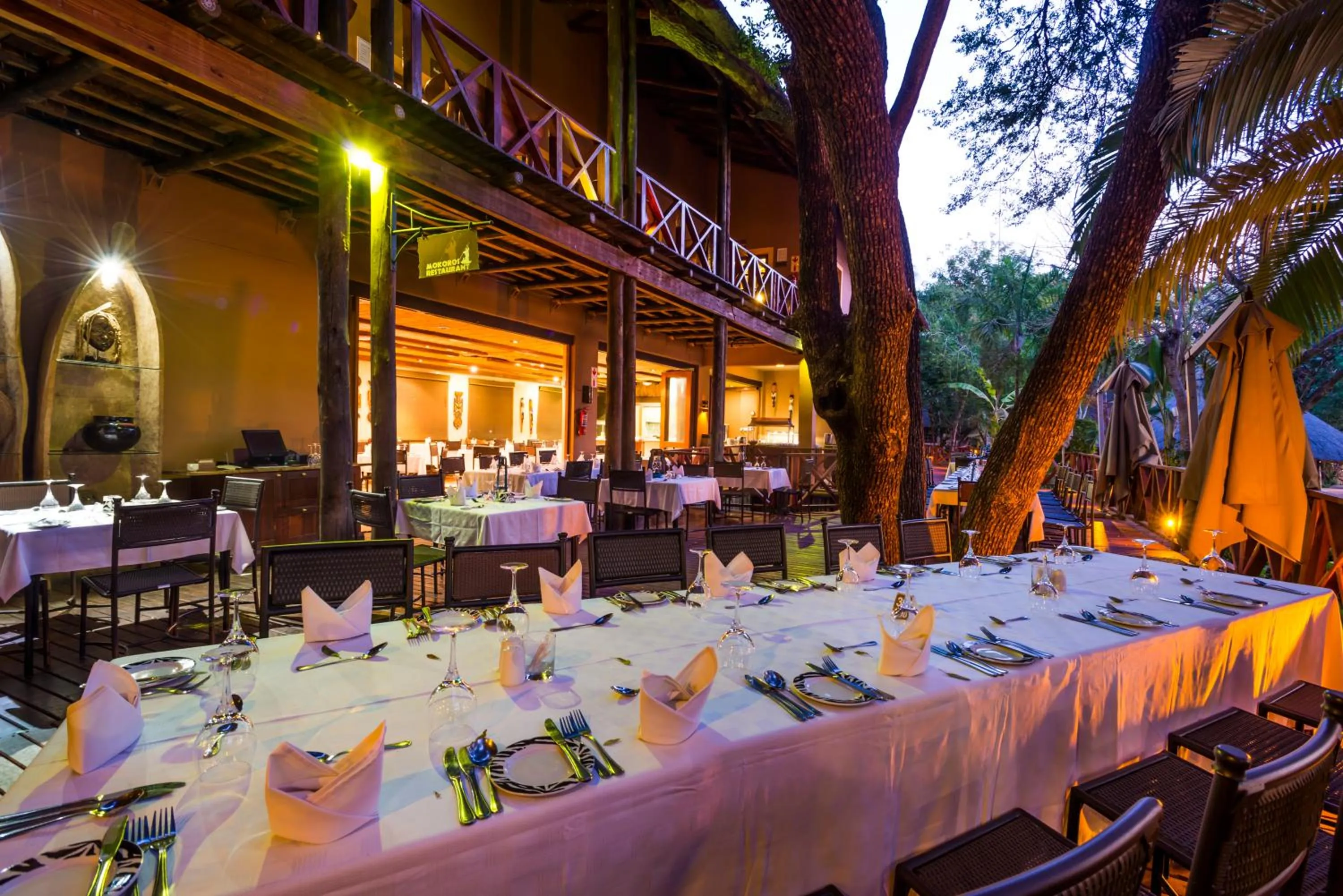 Restaurant/places to eat in Chobe Marina Lodge