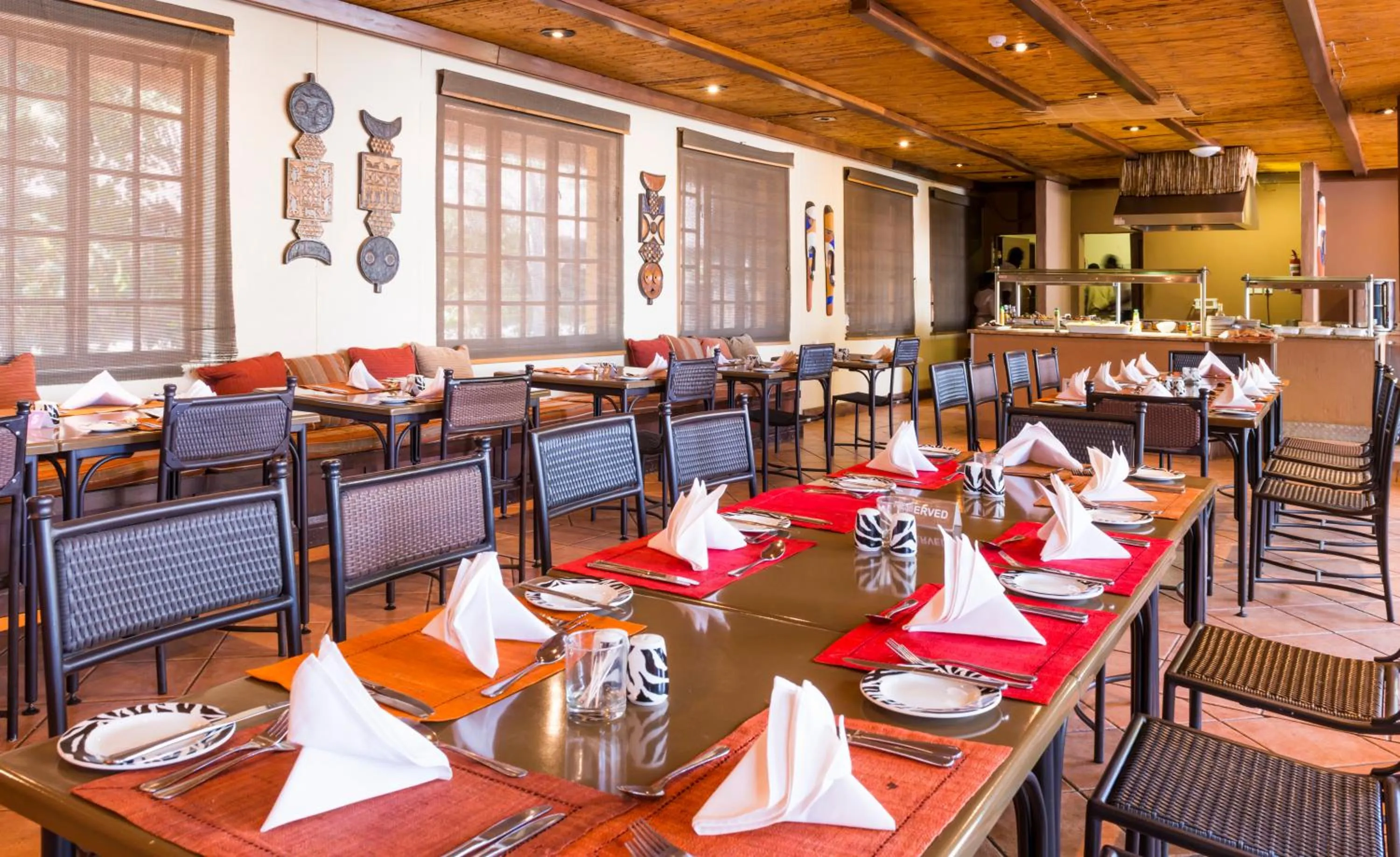 Restaurant/places to eat in Chobe Marina Lodge