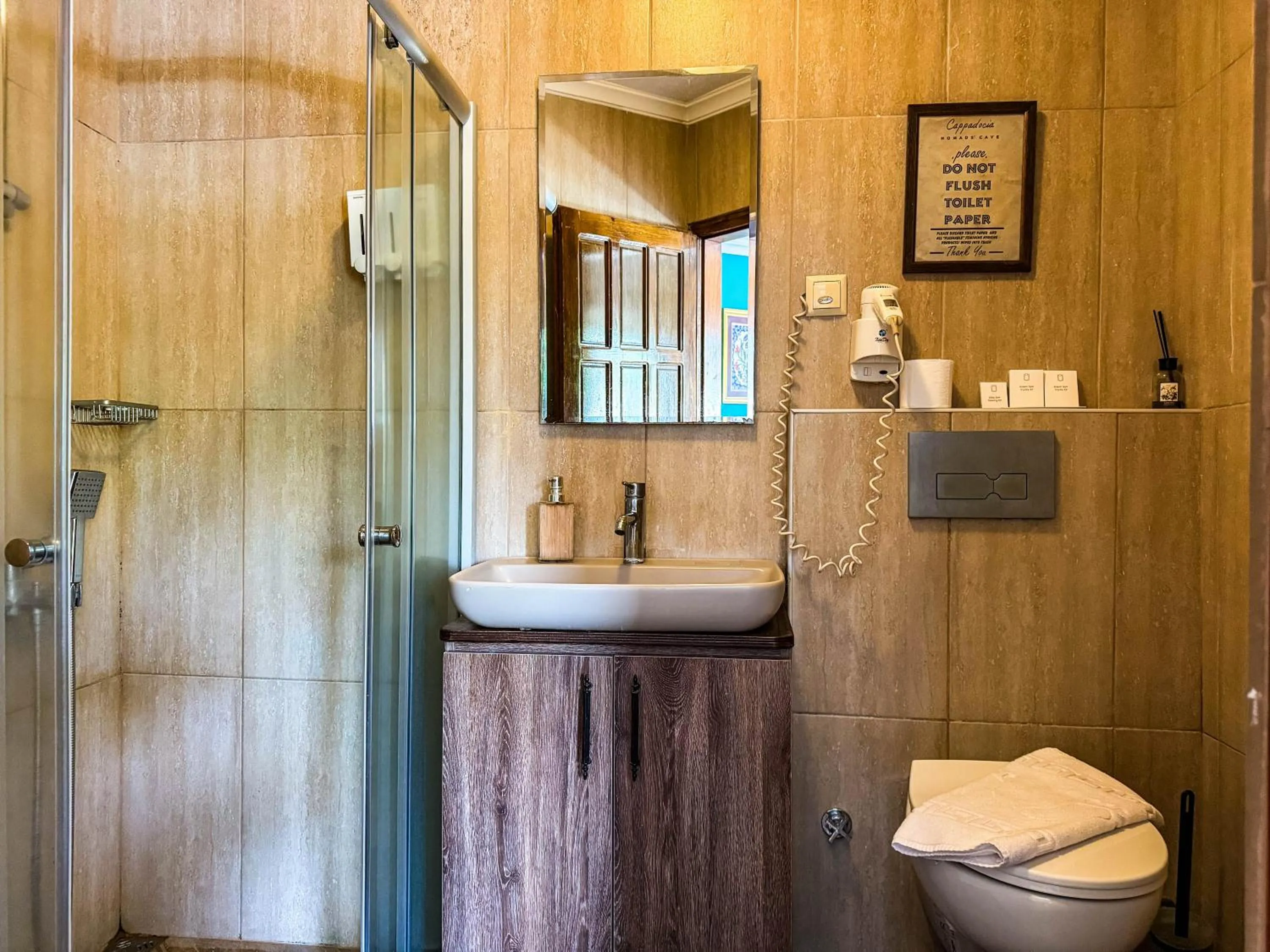 Nomads Cave Hotel & Rooftop