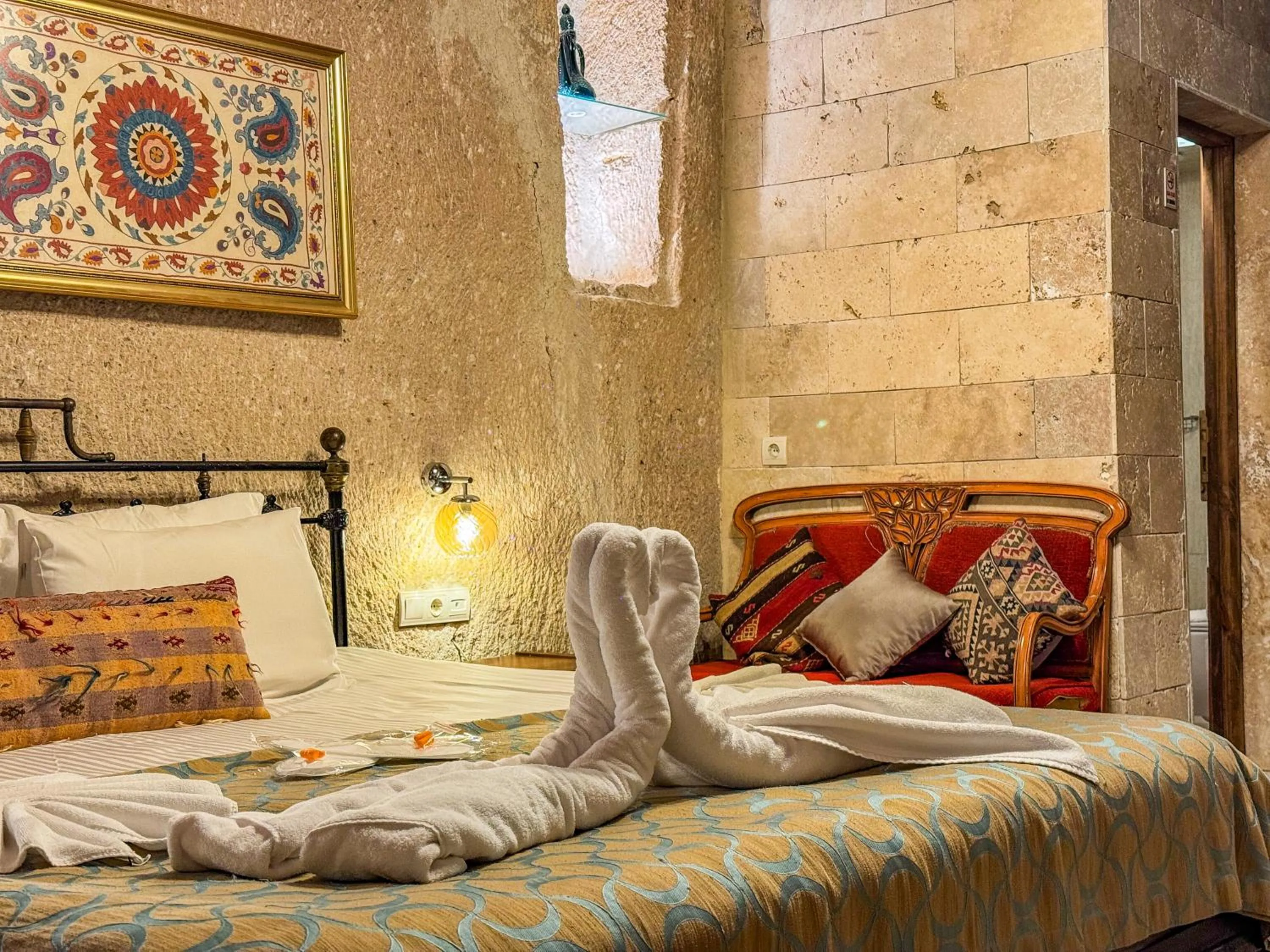 Bed in Nomads Cave Hotel & Rooftop