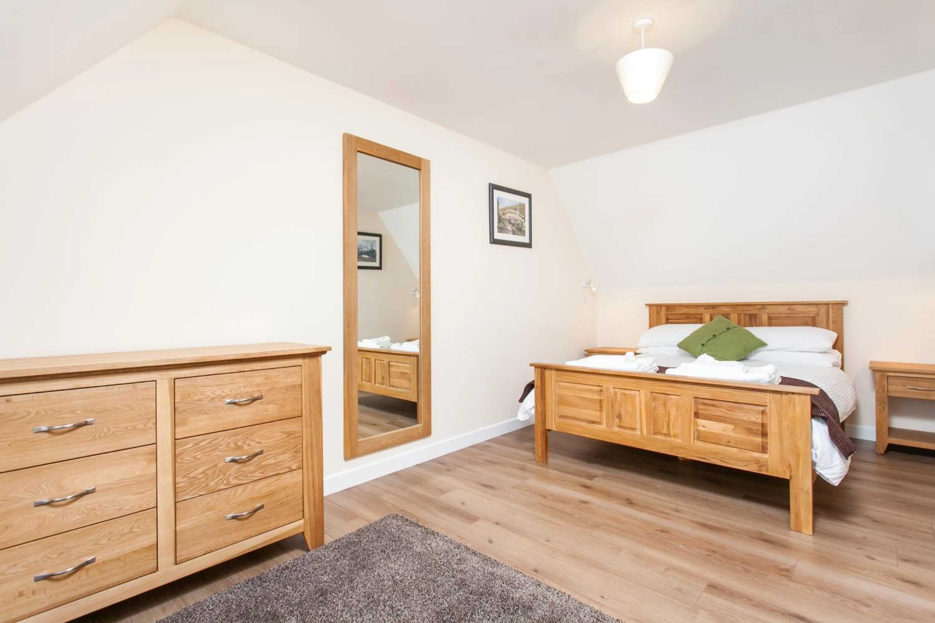 Bed in Watercress Lodges & Campsite