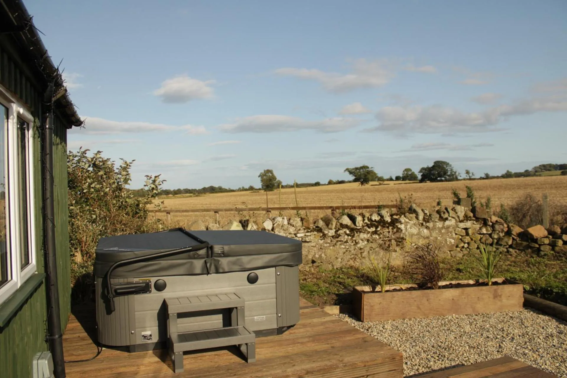 Hot Tub in White Swan Inn