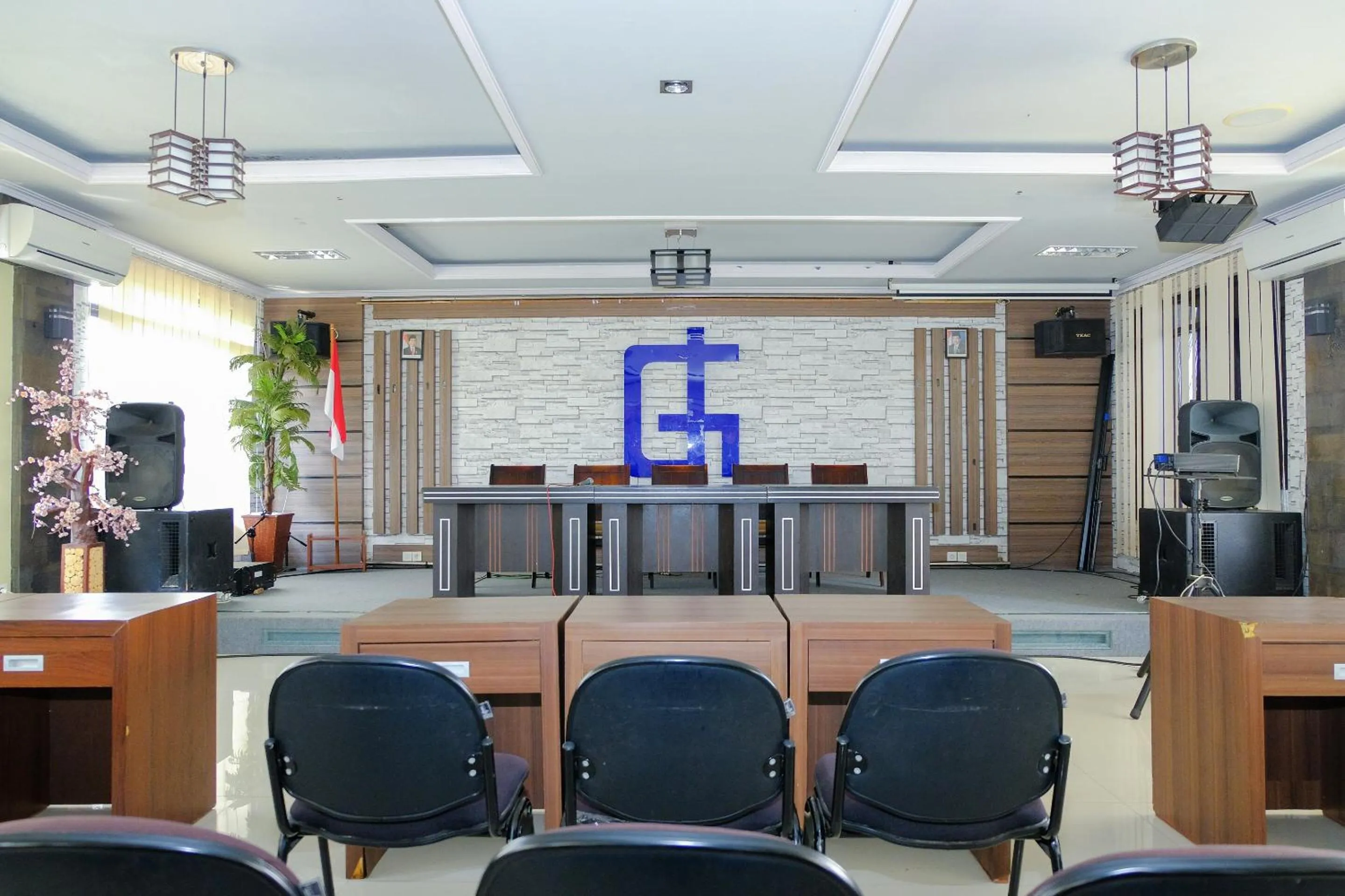 Other in Capital O 887 Green Hill Hotel And Convention Center