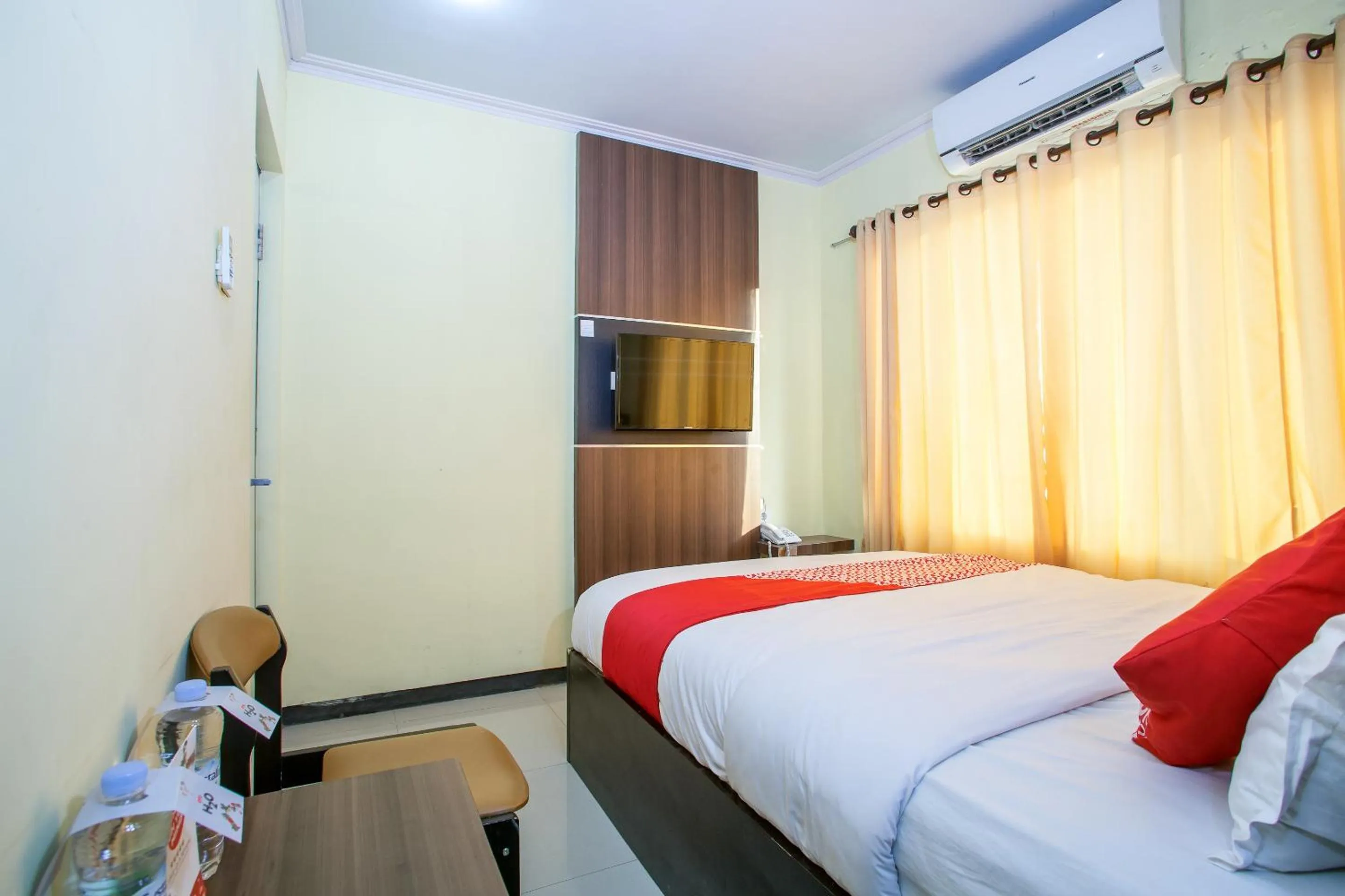 Bedroom, Bed in Capital O 887 Green Hill Hotel And Convention Center