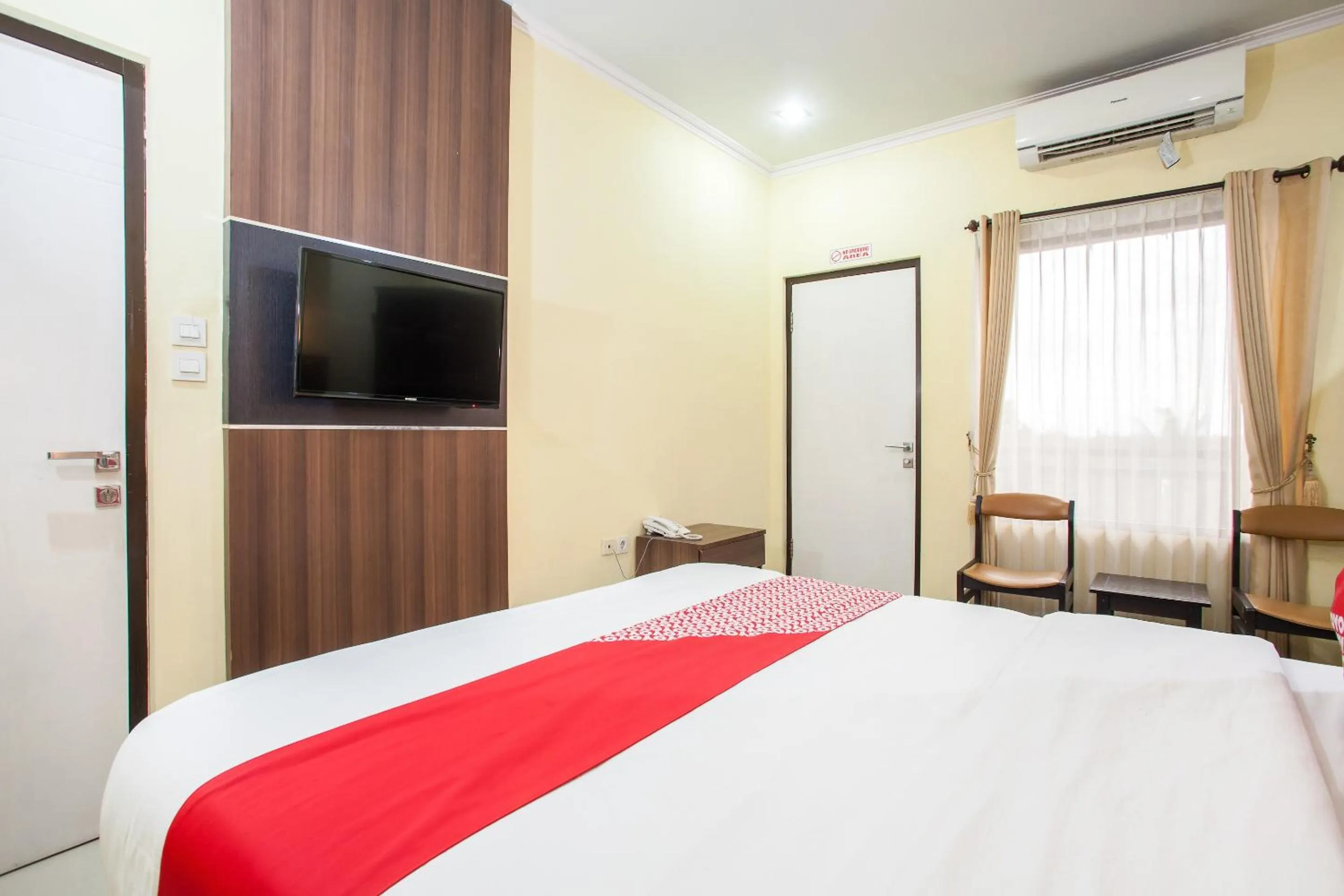 Bedroom, Bed in Capital O 887 Green Hill Hotel And Convention Center