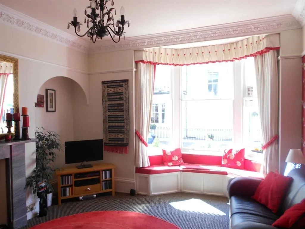 Living room in Cromwell House