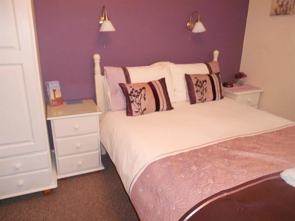 Bedroom in Cromwell House