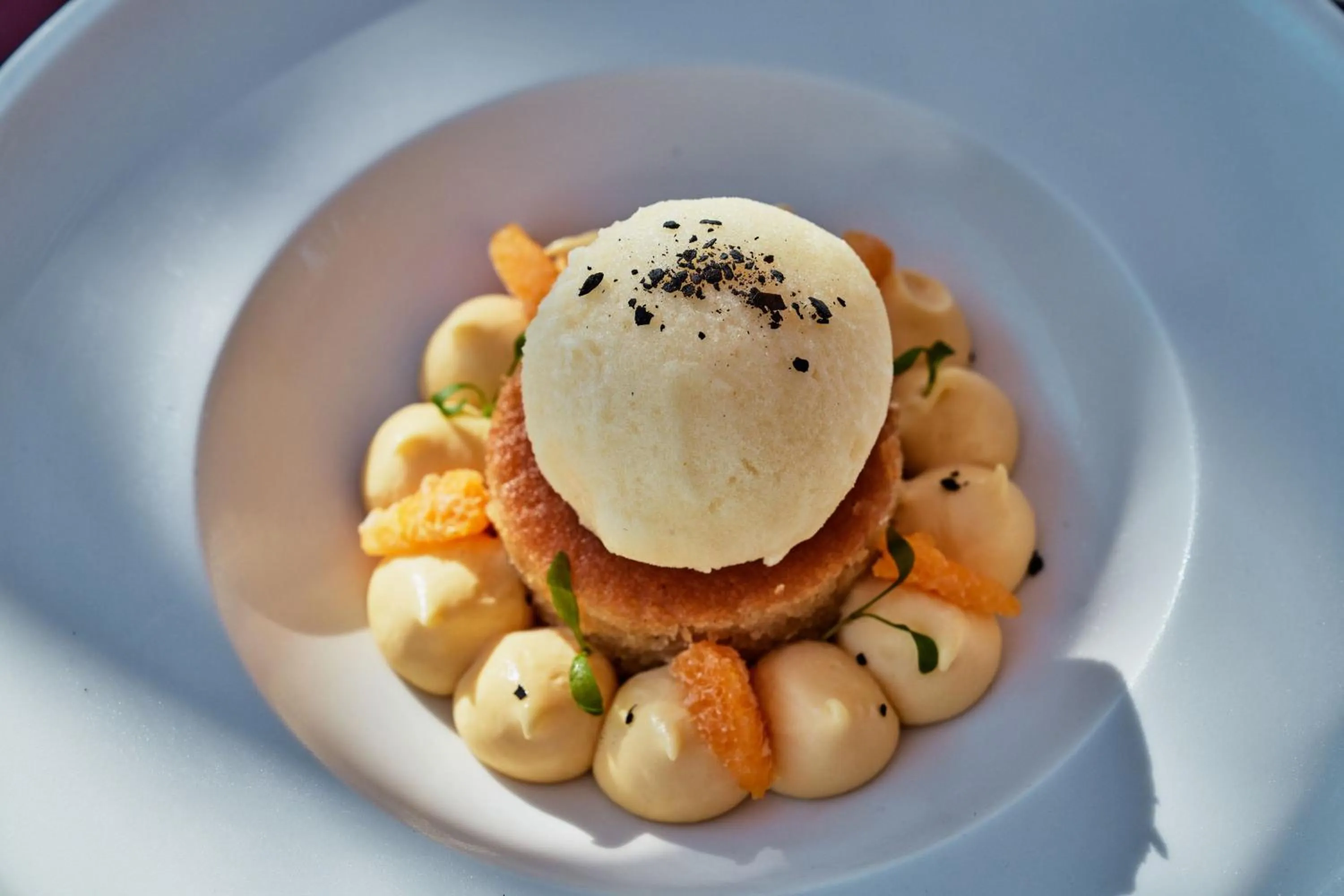 Restaurant/places to eat in Cosme, a Luxury Collection Resort, Paros