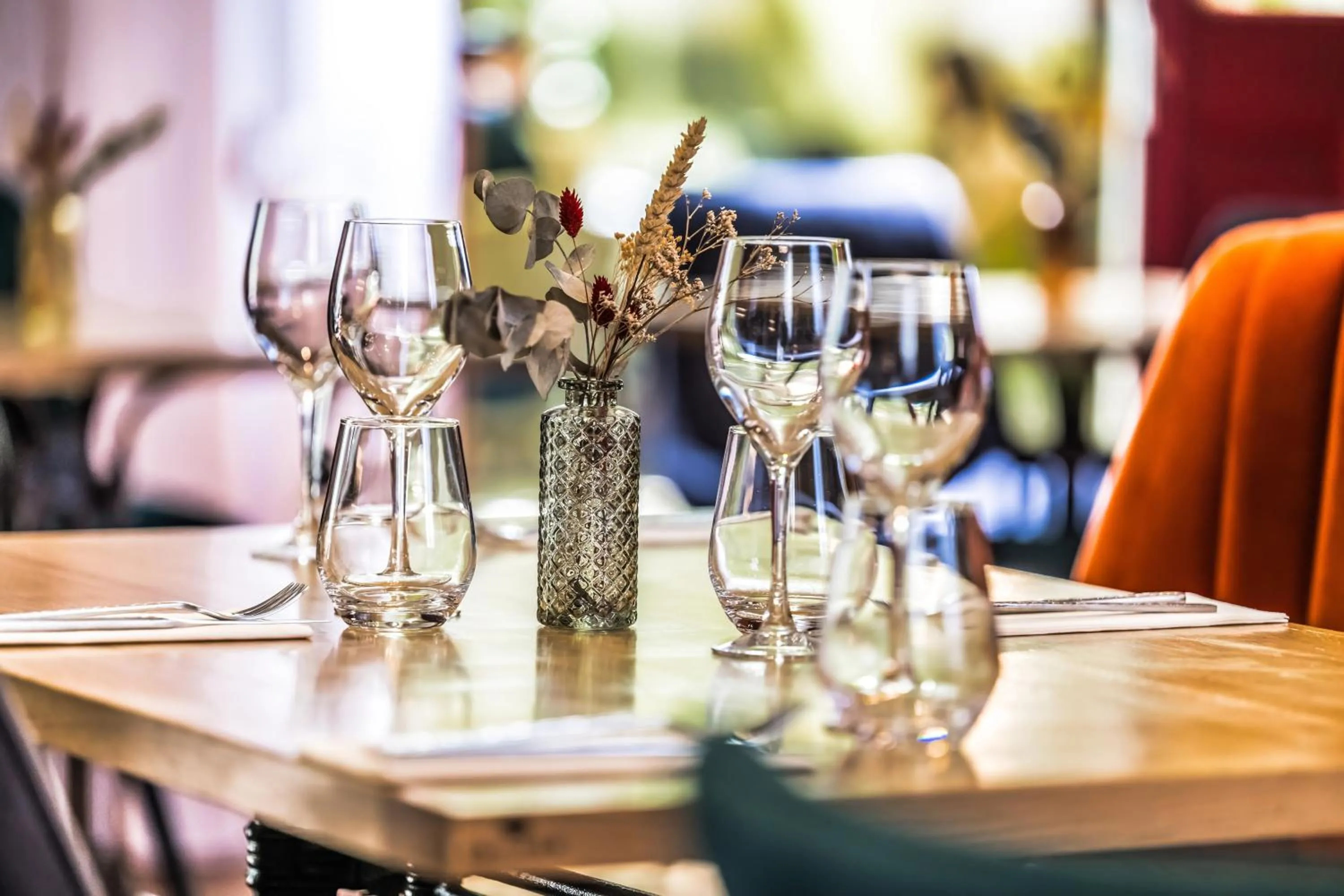 Restaurant/places to eat in Hotel Heritage