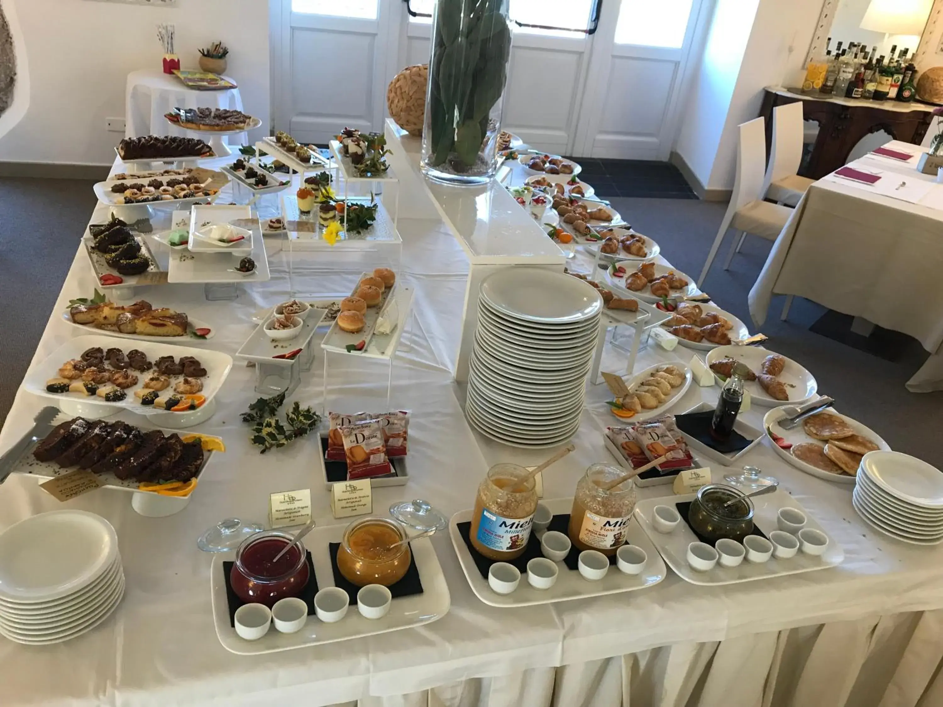 Breakfast in Hotel Borgo Pantano Breakfast in Hotel Borgo Pantano