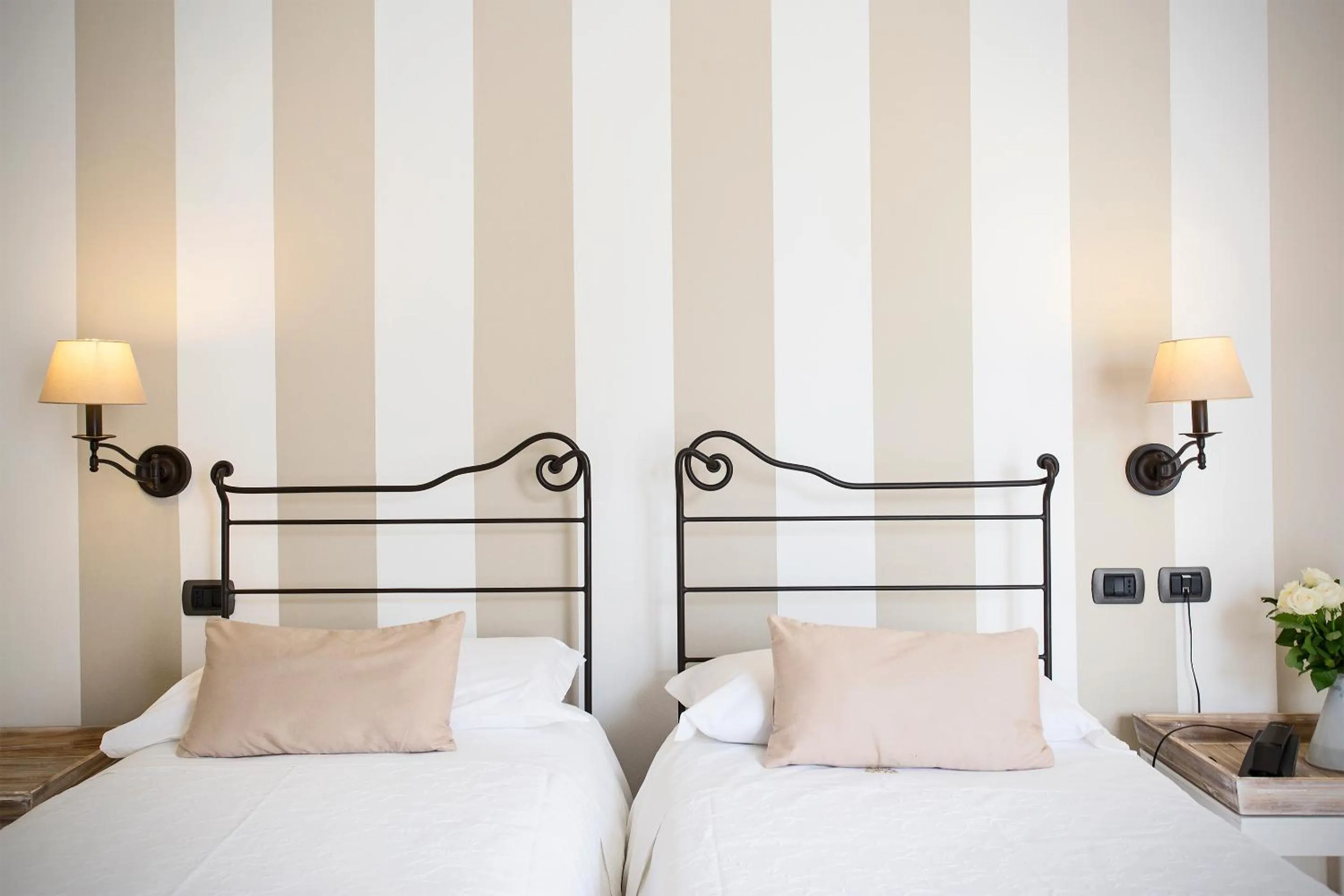 Decorative detail, Bed in Hotel Borgo Pantano