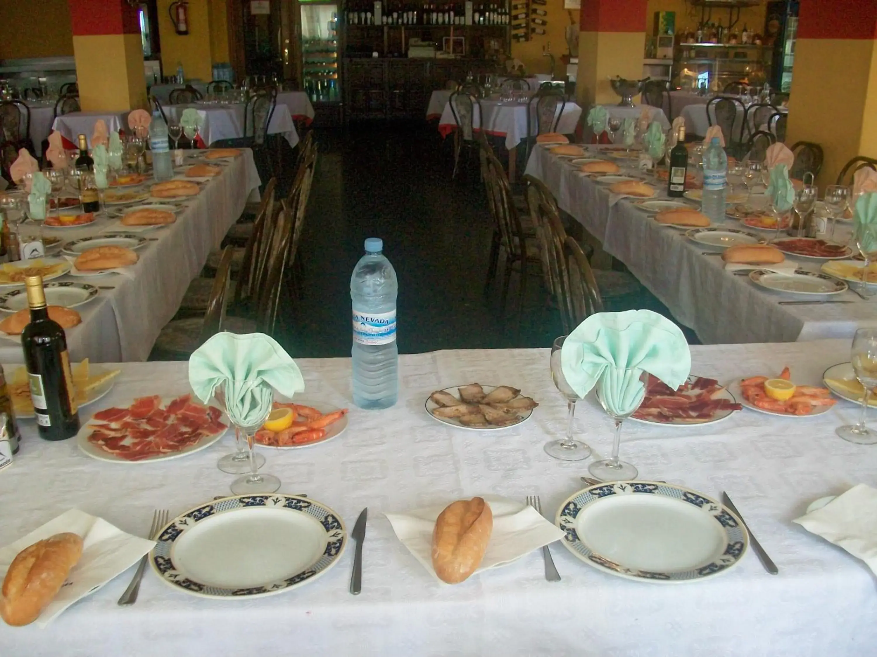Restaurant/places to eat in Hotel Mulhacen Restaurant/places to eat in Hotel Mulhacen