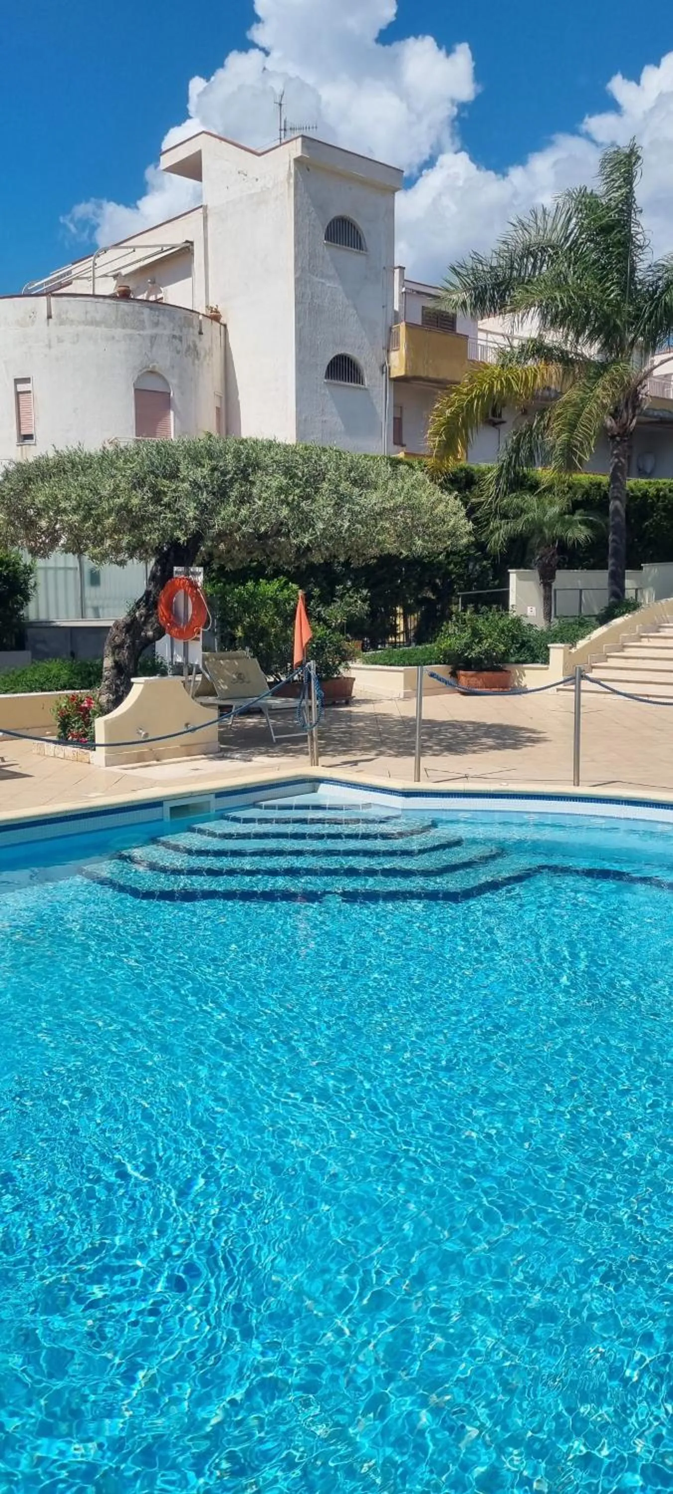 Pool view in Villa Daphne