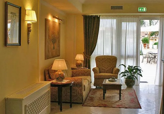 Lounge or bar in Villa Daphne